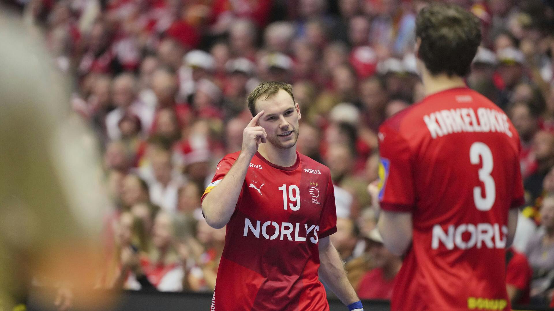 21 January 2025, Denmark, Herning: Handball: World Championship, Denmark - Germany, Main Round, Group 1, Matchday 1: Denmark's Mathias Gidsel reacts to the game. Photo by: S'ren Stache/picture-alliance/dpa/AP Images