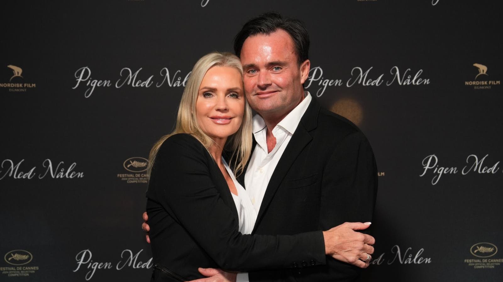 Janni Ree havde kæresten Jeppe Stokholm med i byen.