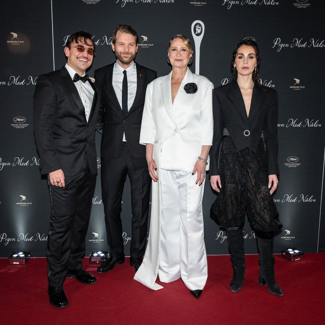 Besir Zeciri, Magnus von Horn, Trine Dyrholm og Vic Carmen Sonne til gallapremieren på filmen "Pigen med nålen" i Imperial Biografen i København onsdag.