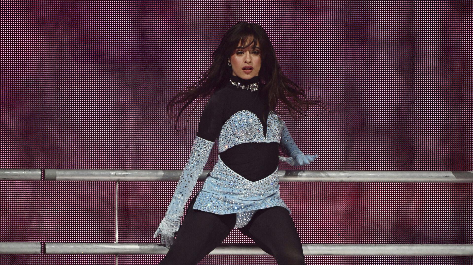 Camila Cabello holdt tilsyneladende intimkoncert i en arena forleden.