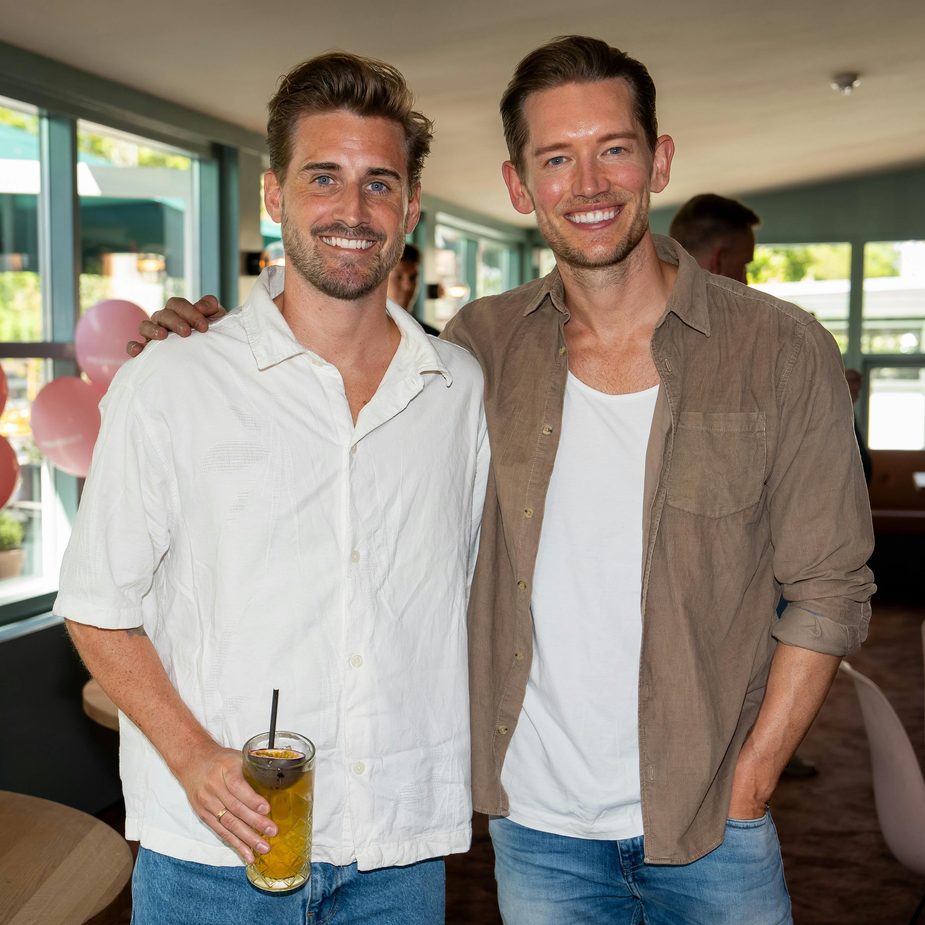 Frederik Haun og Morten Kjeldgaard har sat sidste punktum i deres fælles proces om at bringe tvillingerne til verden. De er blevet juridisk anerkendt som far til begge piger.