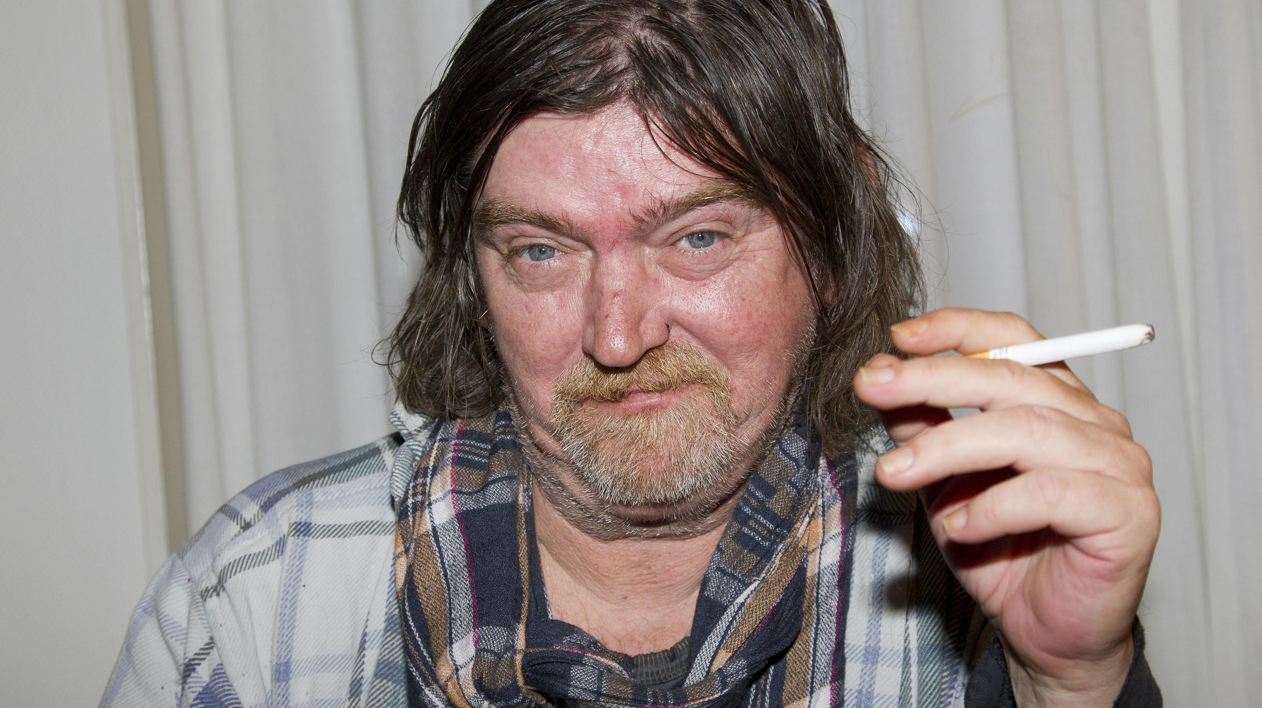 Johnny Madsen var glad for smøger. Han vidste nu godt, at det var usundt, men han troede ikke på, det var så usundt, som det bliver fortalt.