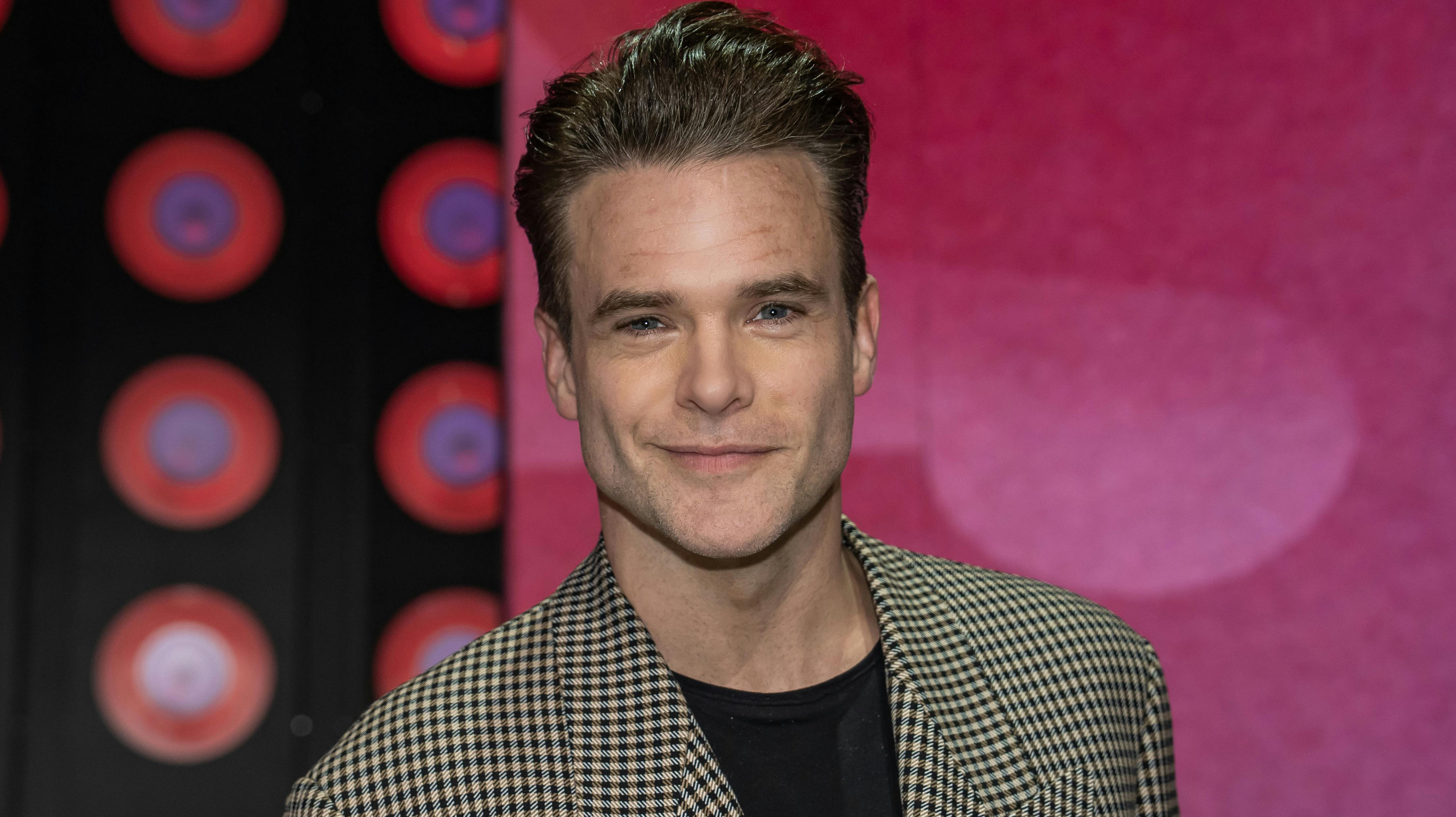 Silas Holst vender snart hjem til teatret, hvor det hele begyndte.