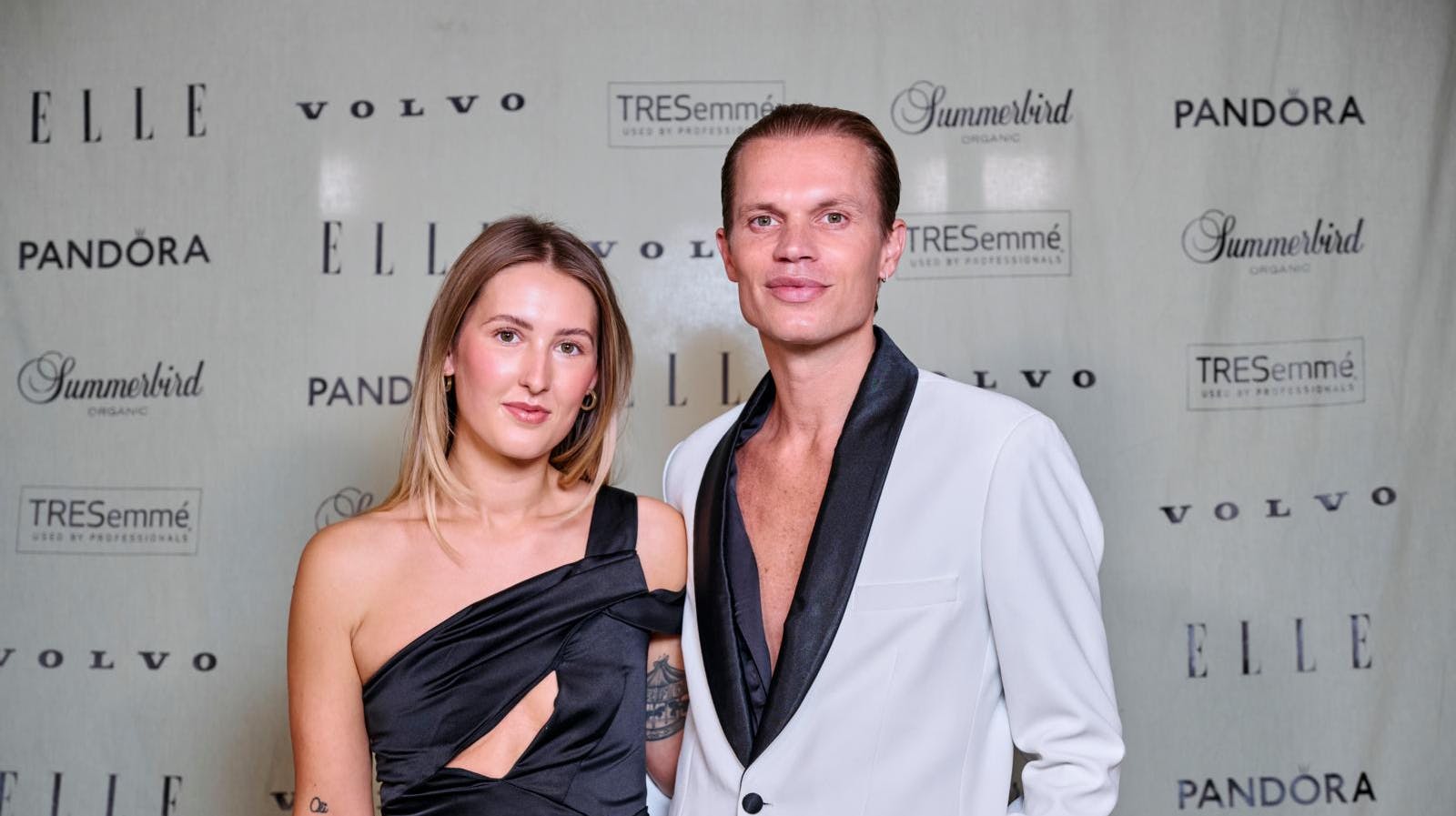 Nikoline Le Schmidt og Søren Le Schmidt flytter snart ud af byen. 