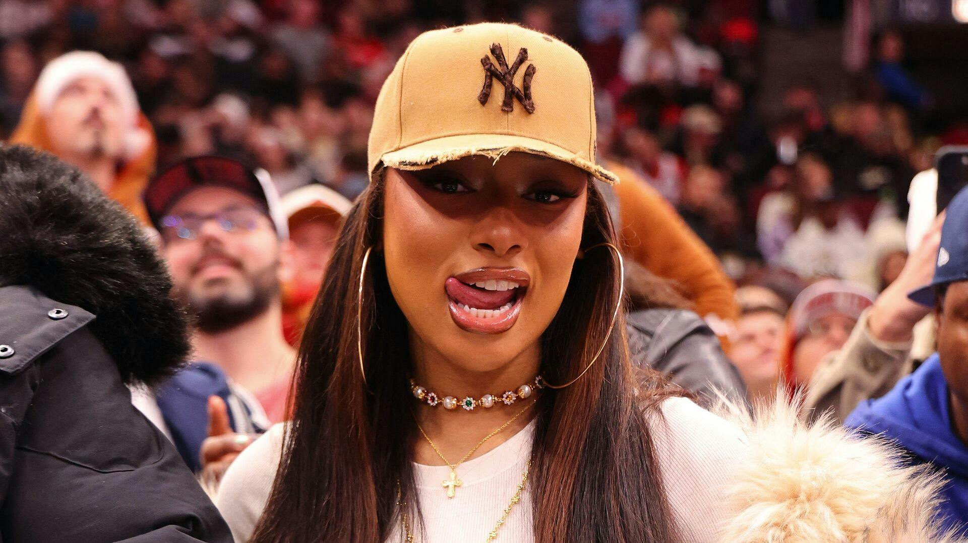 Megan Thee Stallion i den grad forstået sin opgave til modeugen i Paris.