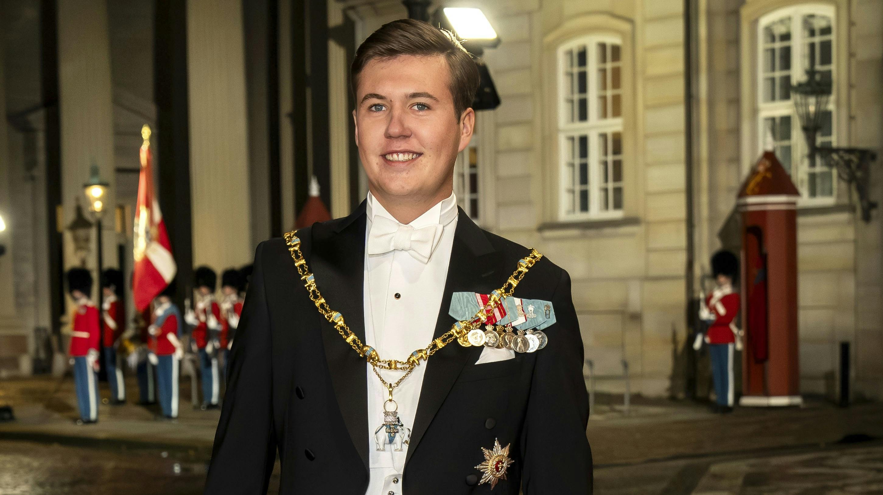 Kronprins Christian til gallataffel