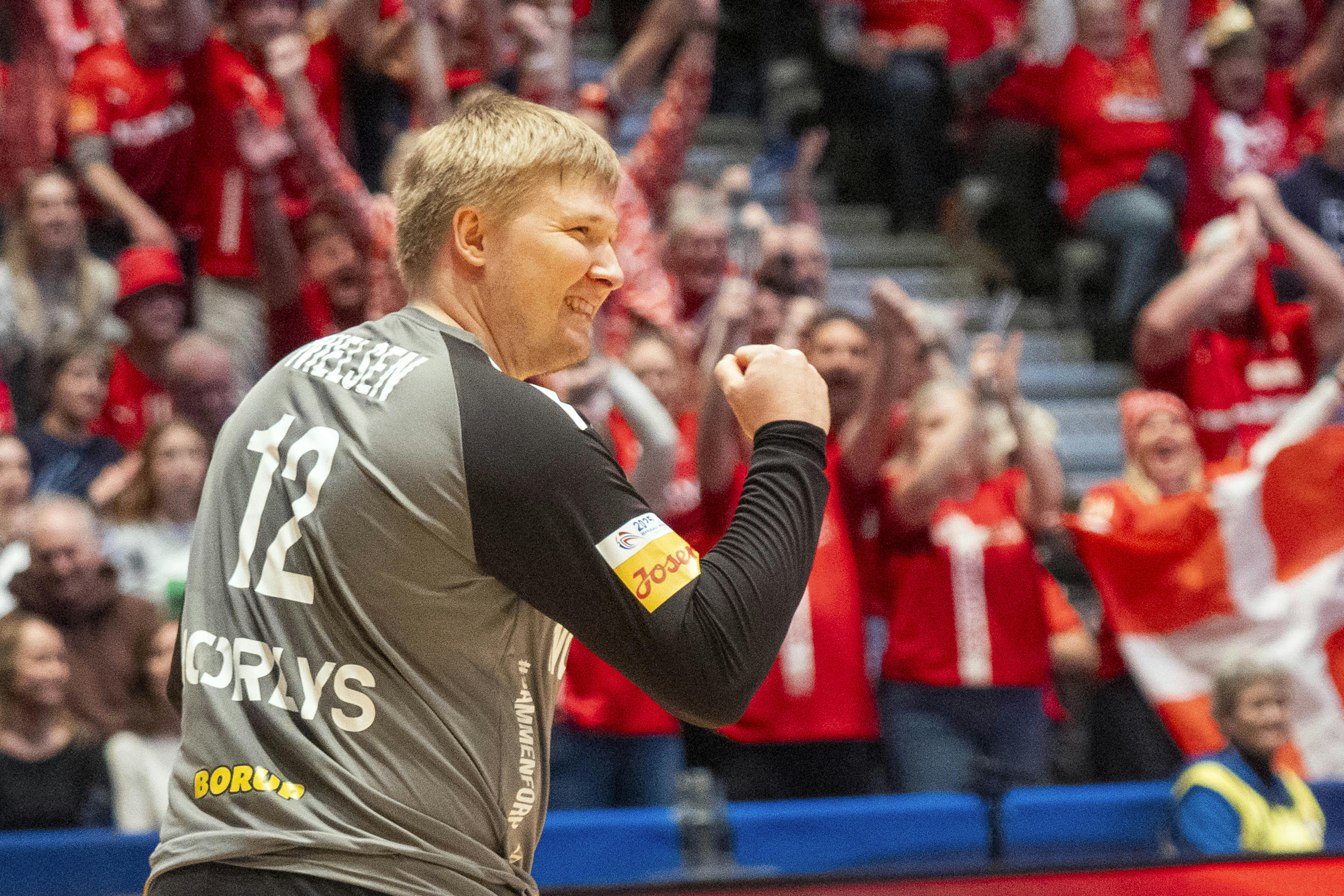 Portugal kunne på ingen måde ryste Emil Nielsen i semifinalen. Ikke en gang en bold i ansigtet var nok til at slå målmanden lidt ud.