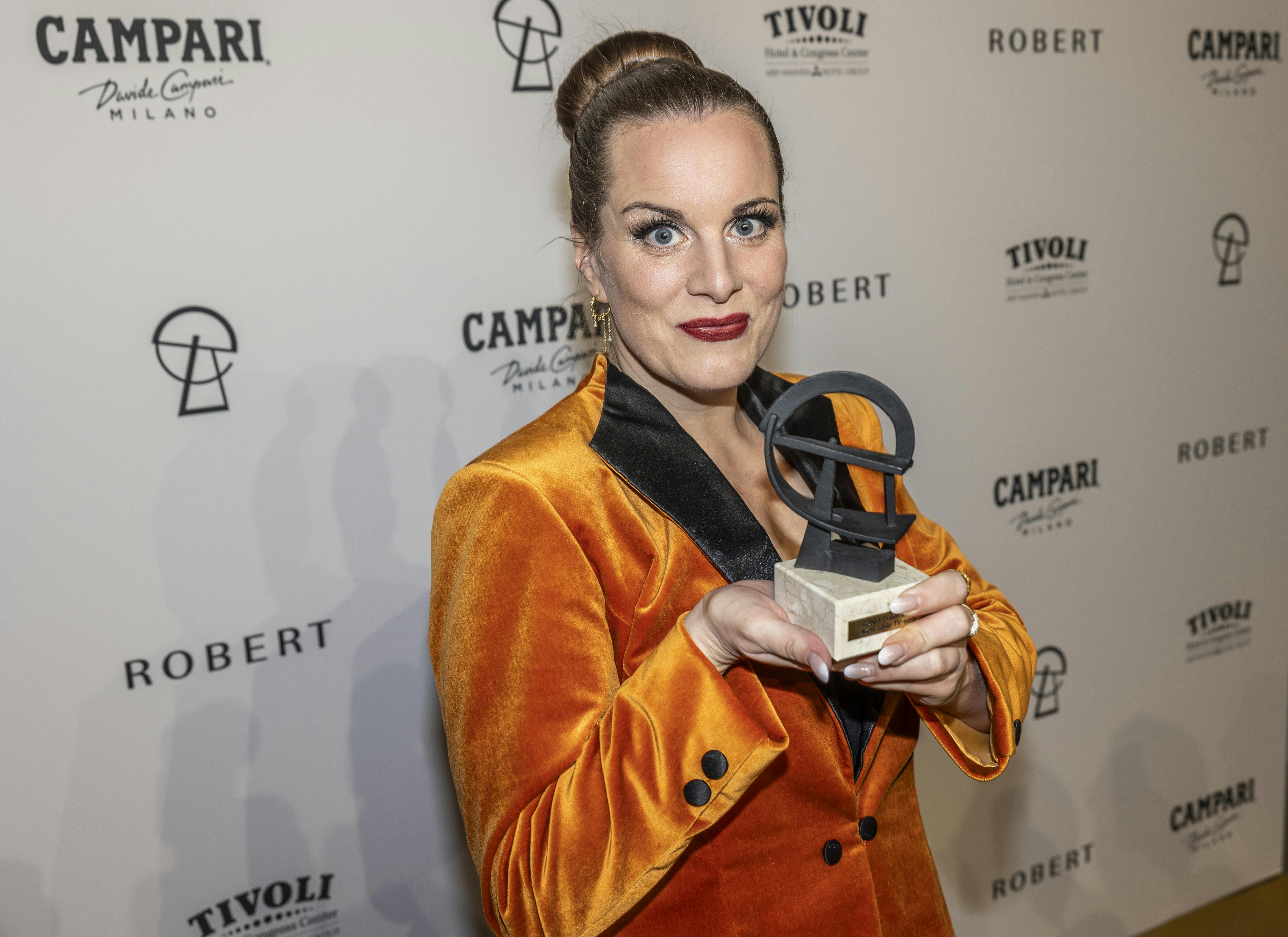 Lise Baastrup var lørdag til stede ved Robert Prisen. Her vandt hun sammen med resten af "Orkesteret 2"-holdet prisen for "Årets korte TV-serie".