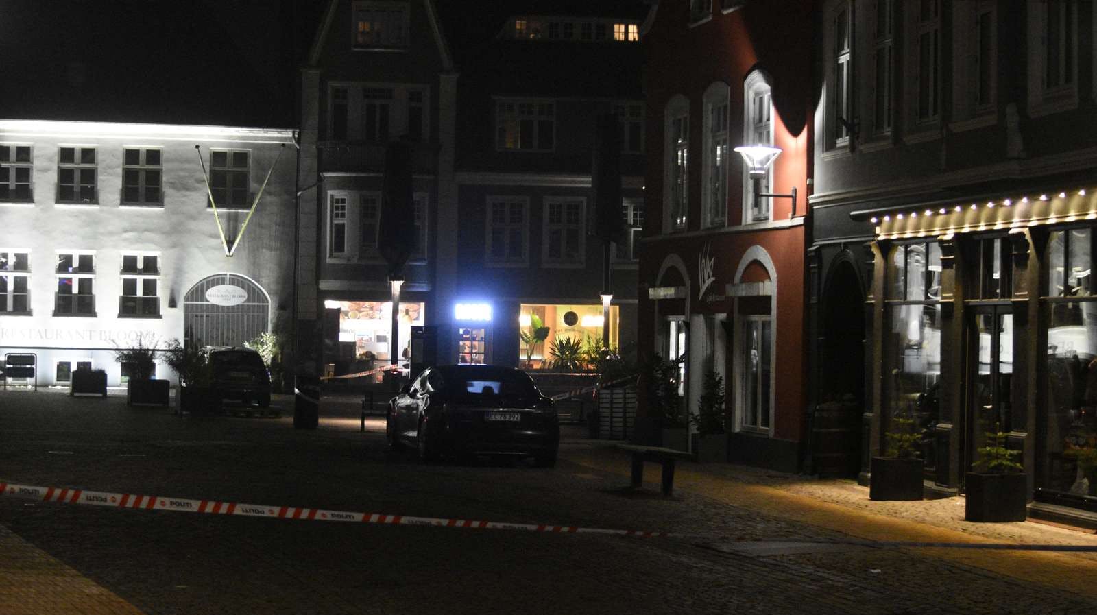 Der har været skyderi i det centrale Aabenraa sent søndag aften.