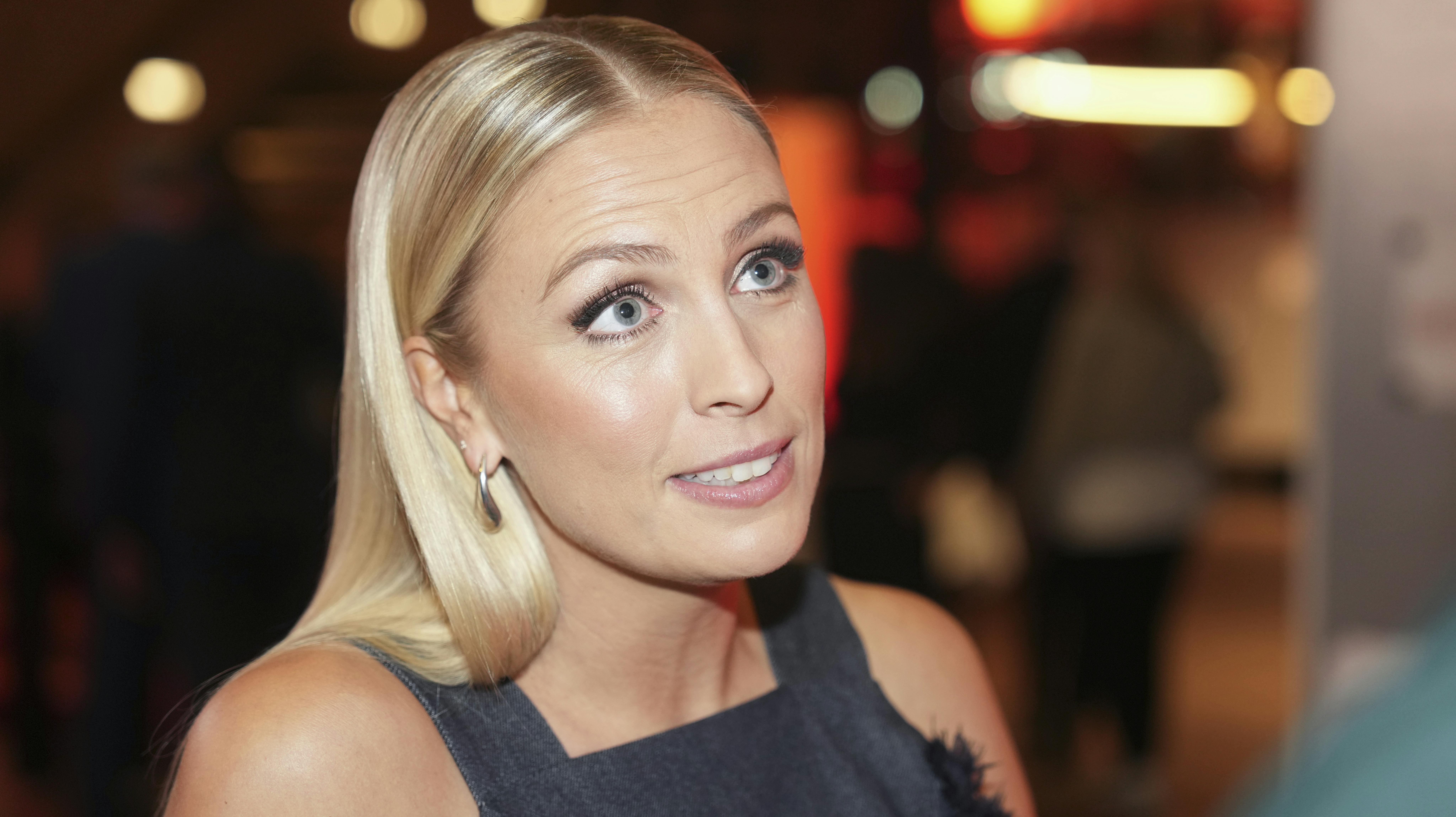 SH  - Danmarks Indsamlingen - 1 februar  2025.Silkeborg. Værter Josefine Høgh og Johannes Langkilde.Journalist Alexander