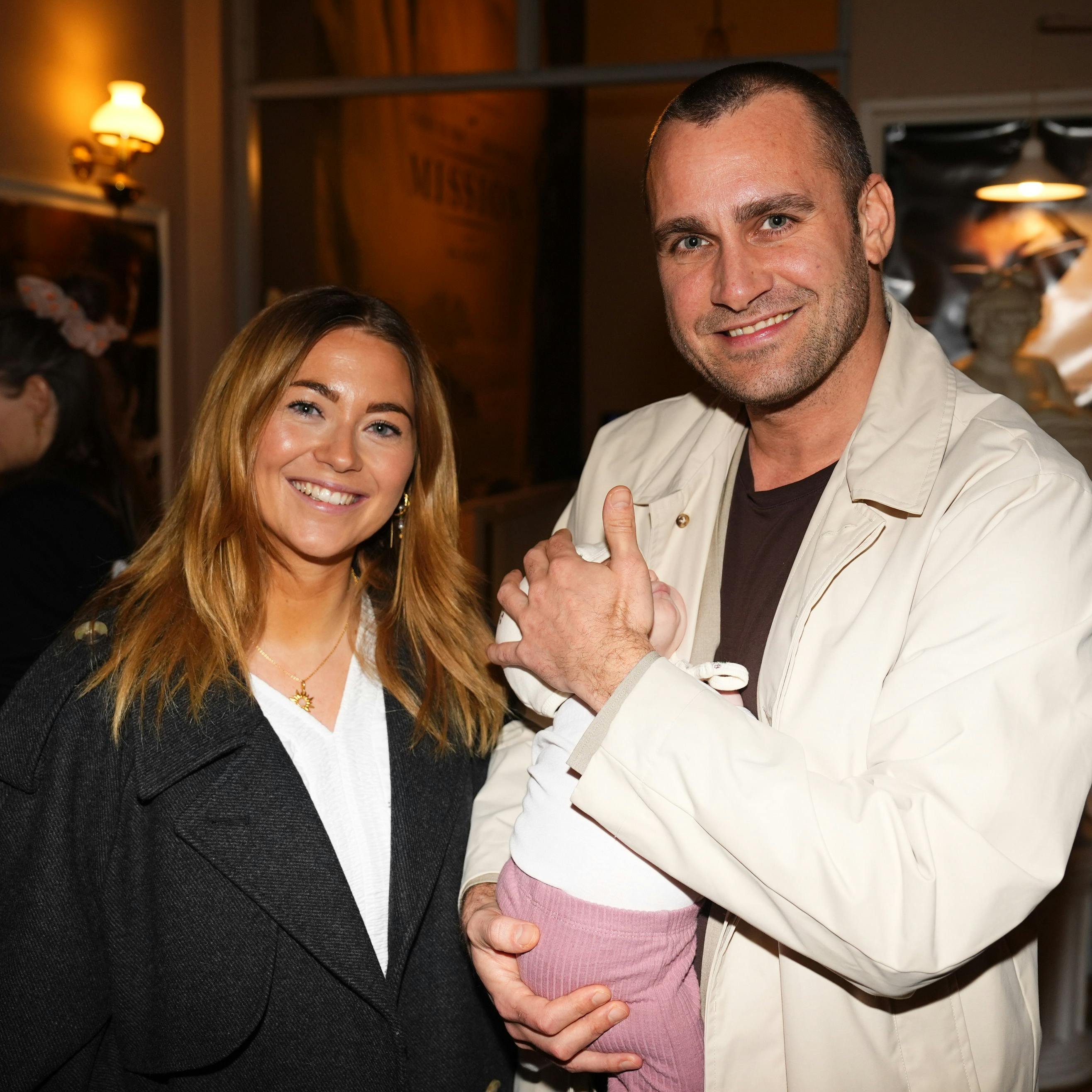 Helena Witt og Kasper Skak med datteren Augusta.