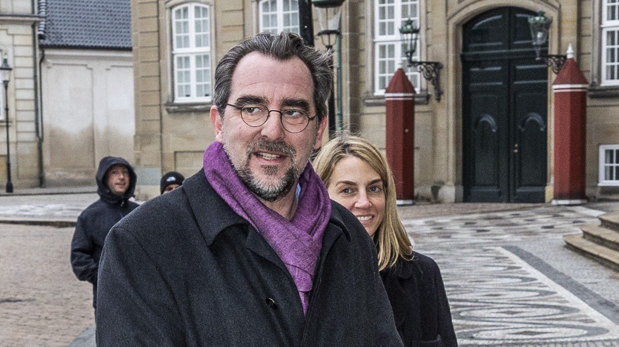 Til alles overraskelse dukkede Nikolaos og Chrysi pludselig op på Amalienborg Slotsplads, da Lene Balleby - kongehusets tidligere kommunikationschef - holdt afskedsreception.