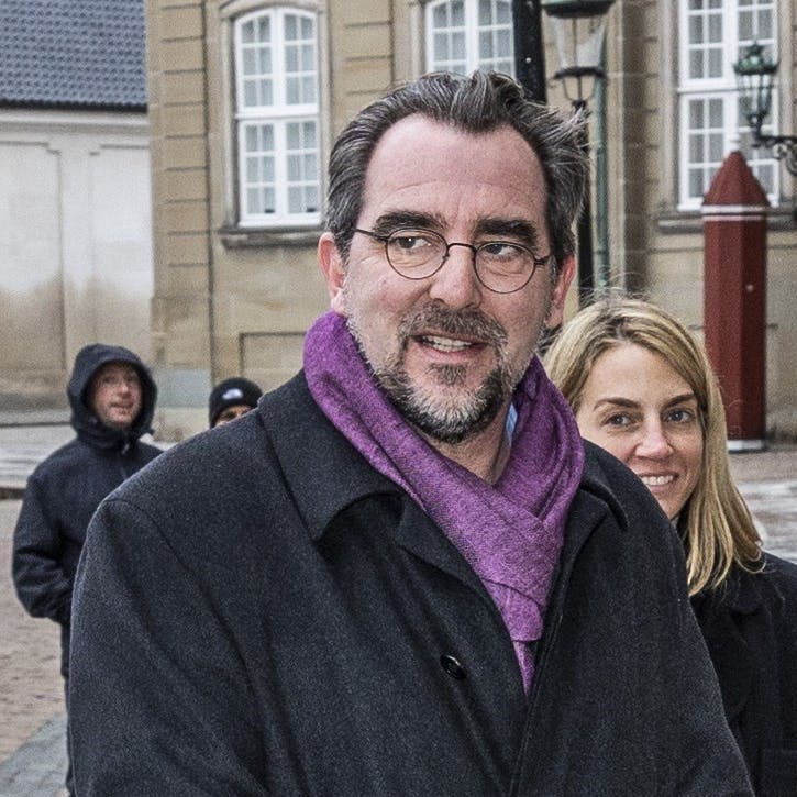 Til alles overraskelse dukkede Nikolaos og Chrysi pludselig op på Amalienborg Slotsplads, da Lene Balleby - kongehusets tidligere kommunikationschef - holdt afskedsreception. Parret deltog dog ikke i receptionen, men var i landet i et andet og privat ærinde.