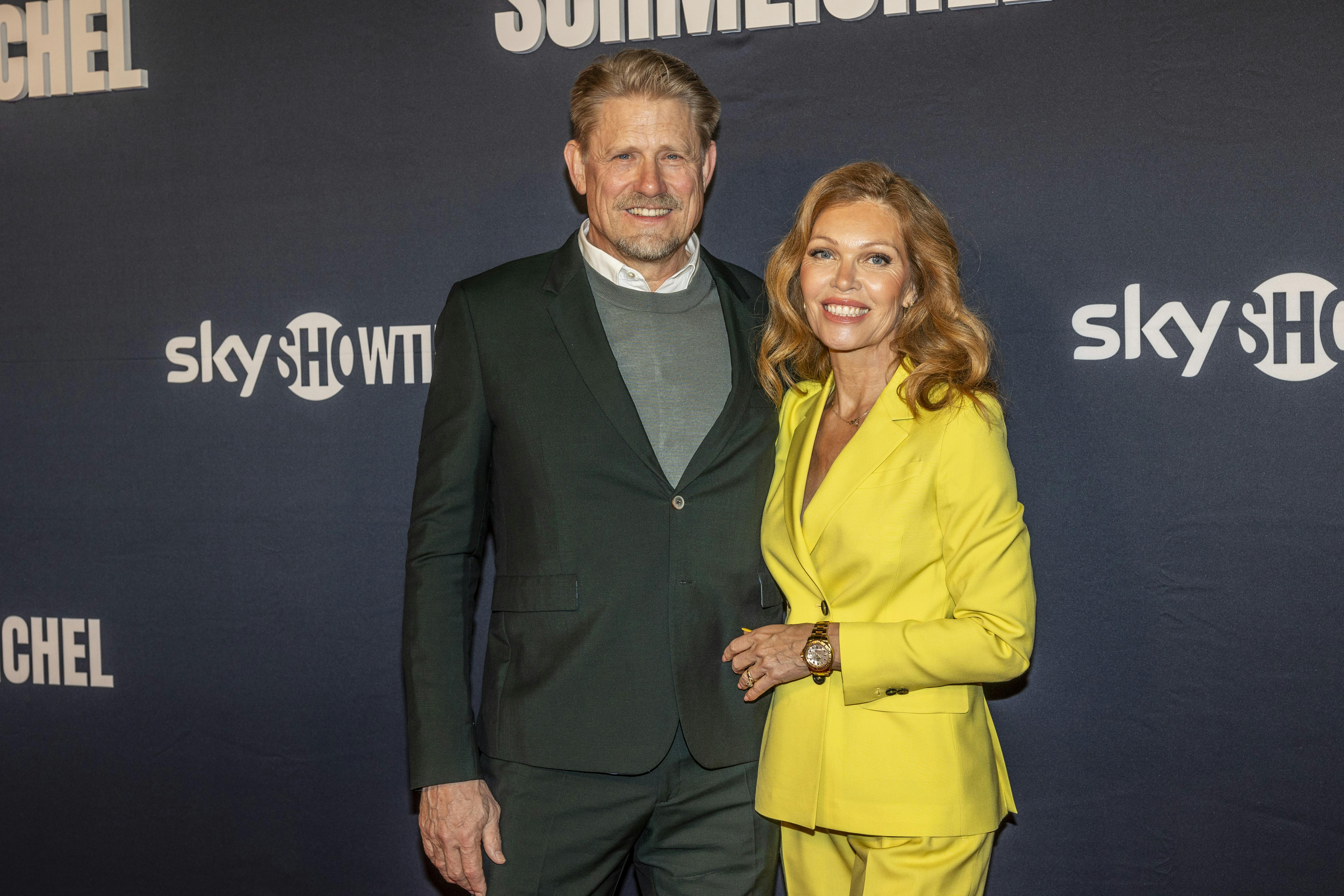 Peter Schmeichel og Laura von Lindholm til premieren på dokumentaren.&nbsp;