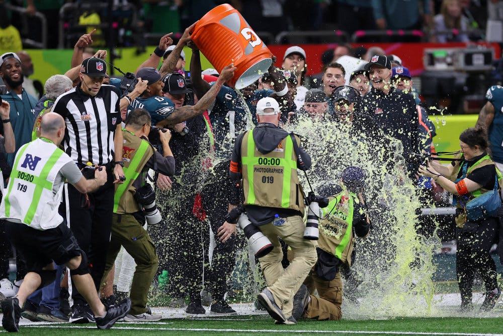 Philadelphia Eagles vandt natten til mandag Super Bowl over de forsvarende NFL-mestre fra Kansas City Chiefs. Spillerne kunne allerede juble inden kampens afslutning.