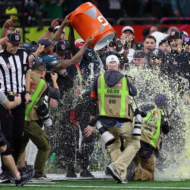 Philadelphia Eagles vandt natten til mandag Super Bowl over de forsvarende NFL-mestre fra Kansas City Chiefs. Spillerne kunne allerede juble inden kampens afslutning.