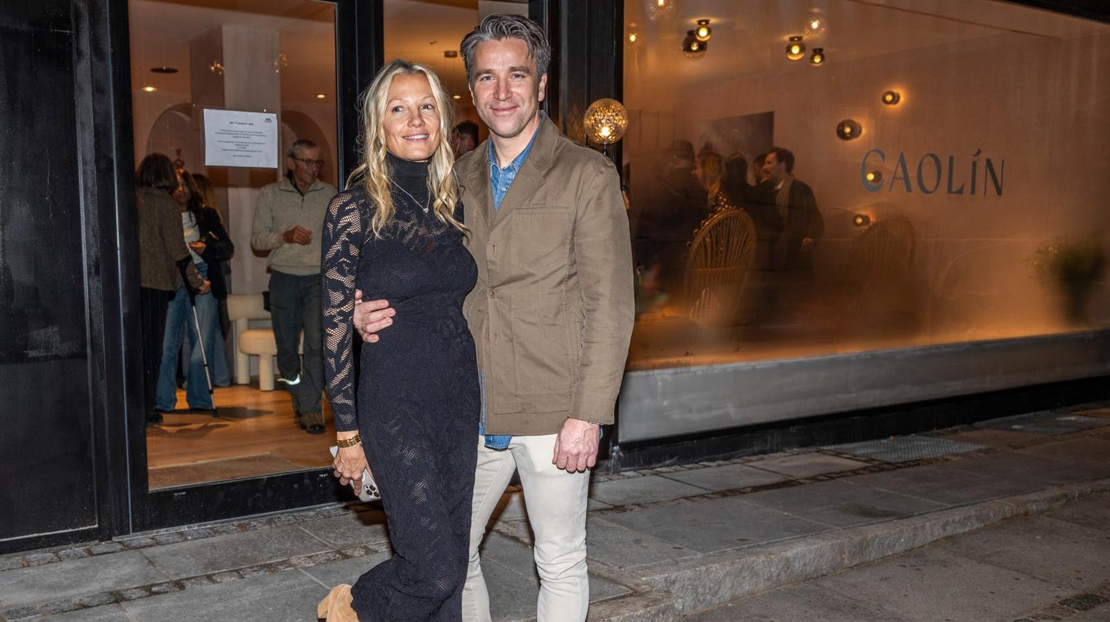 Det kan godt være, at Caroline kan lide søde sager - men det ser ikke ud til at sætte sig. Heller ikke på hendes "doktor Kølle".