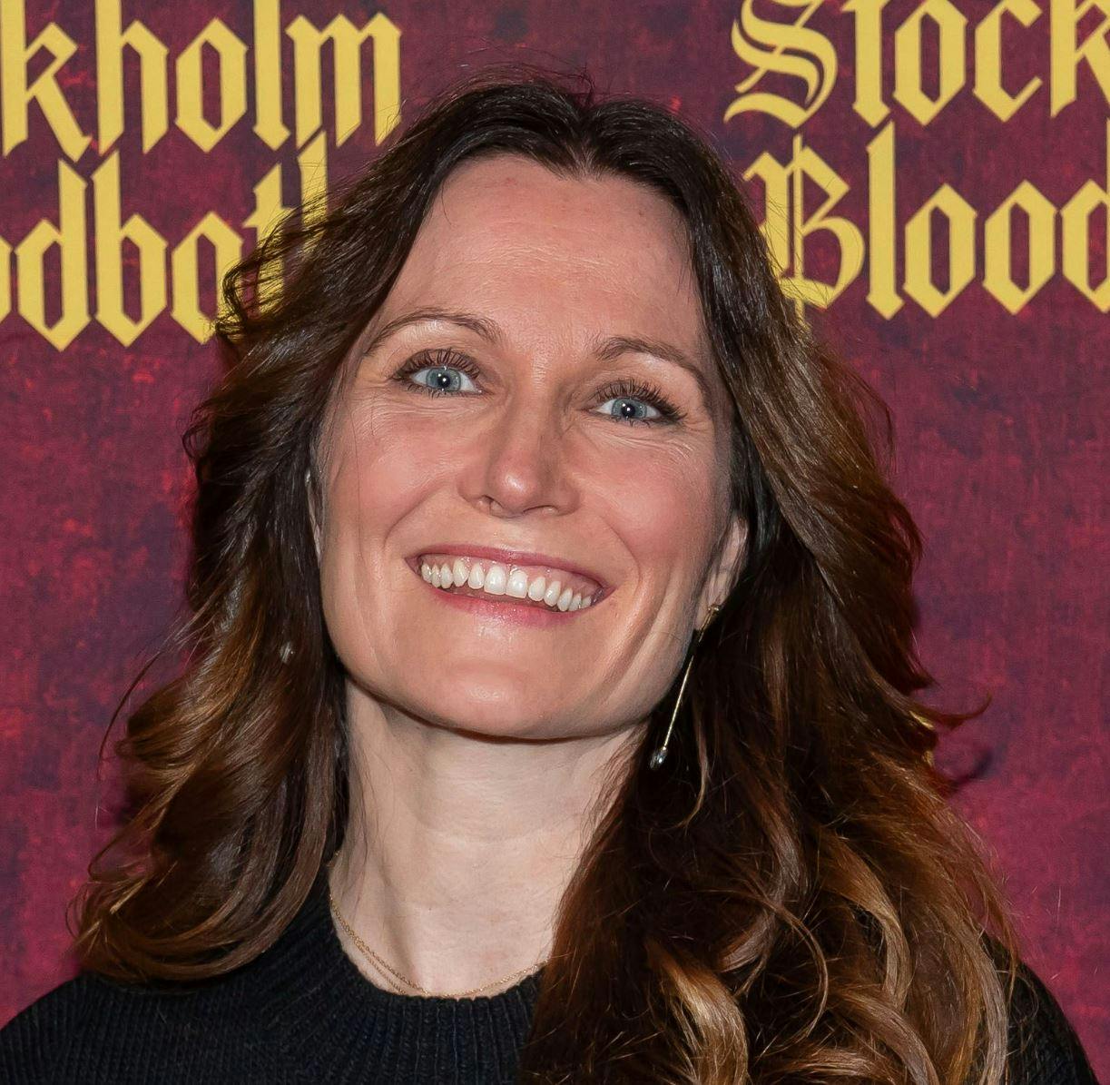 Louise Herping vælter sig i millioner - men i selskabet, hun har med børnene, går det skidt.