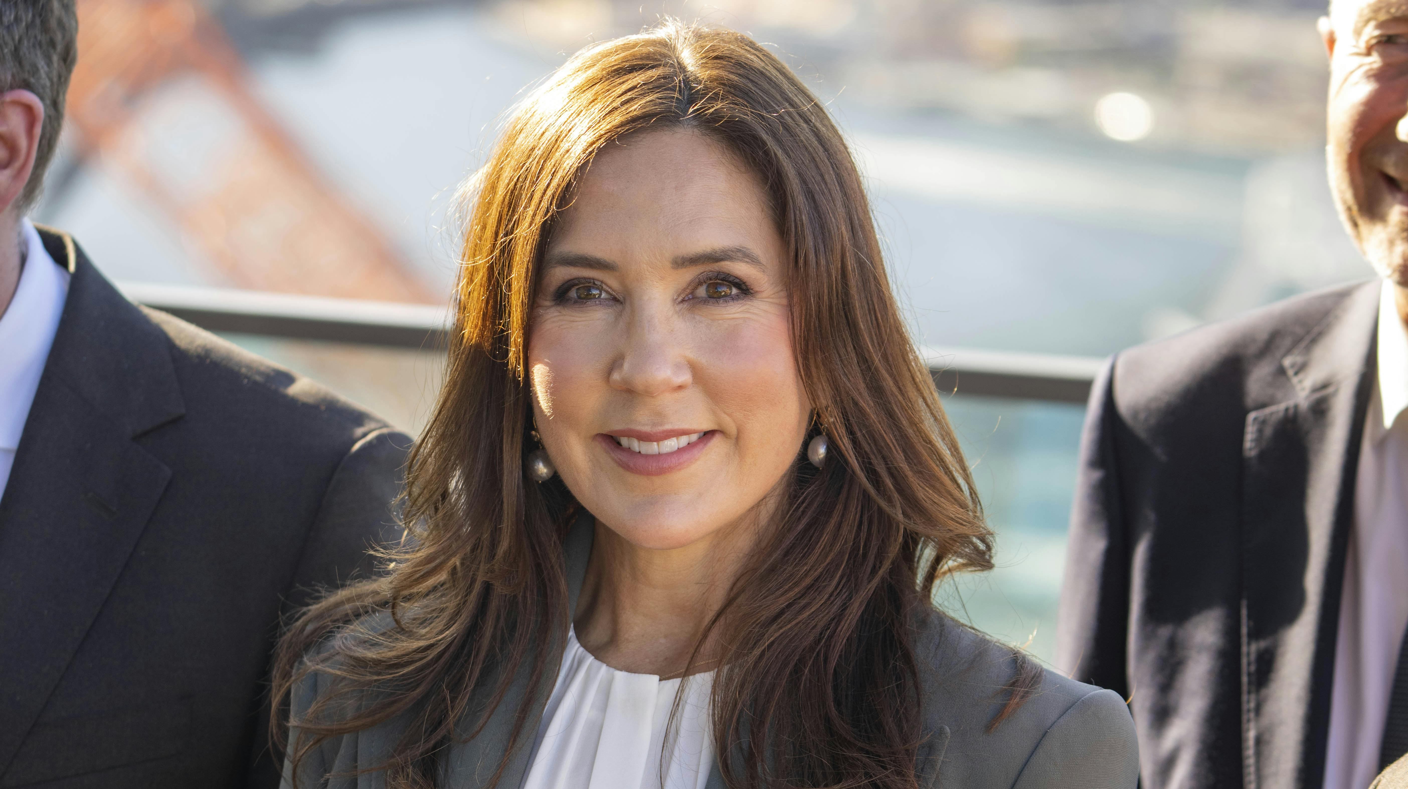 Kronprinsesse Mary AustralienRundvisning i Quay Quarters. Ny skyskraber af danske 3XN Architect, der har vundet bæ-redygtighedspriser 28. april 2023