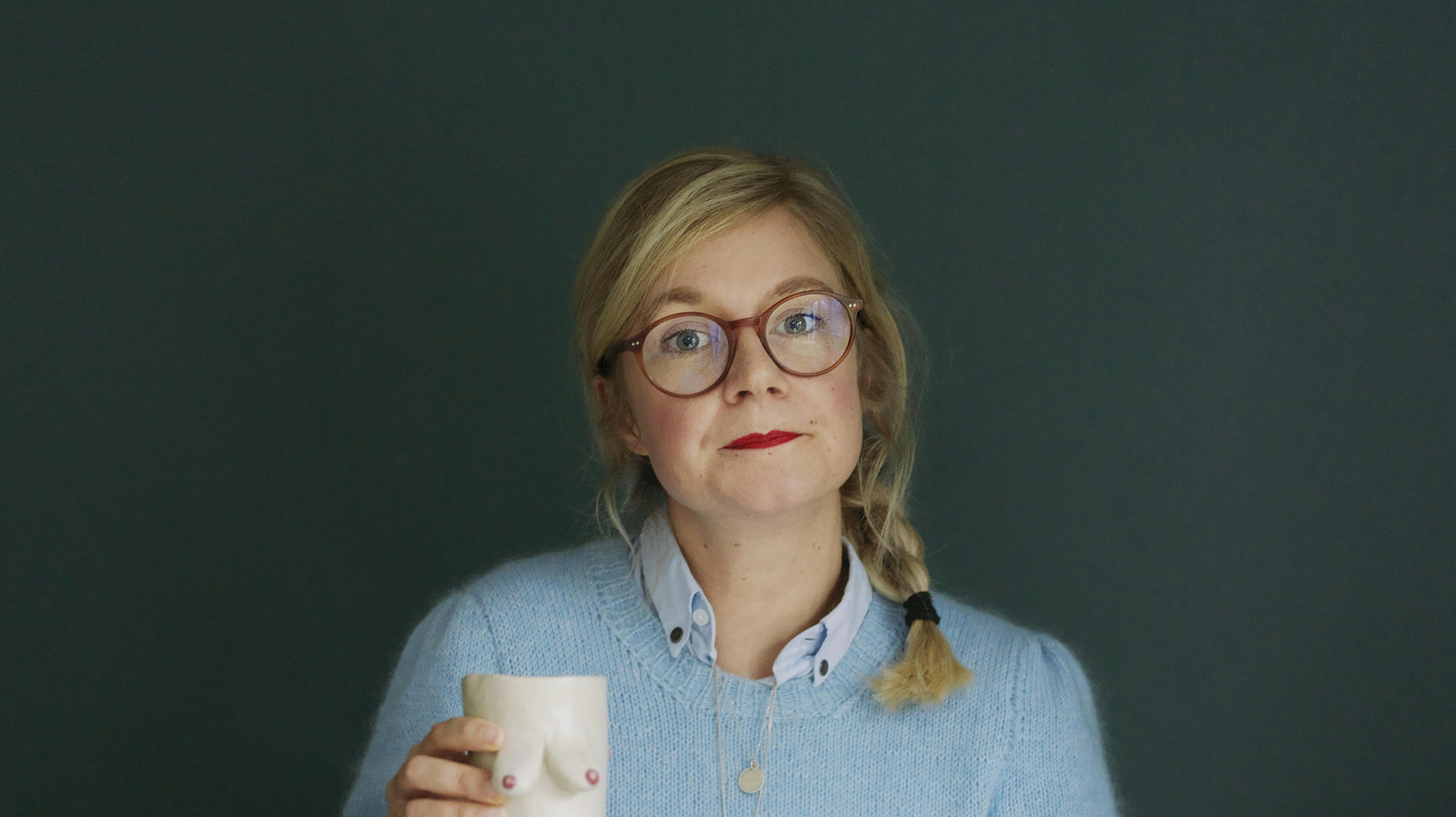 Havd en mand chikaneret en kvinde, som Sisse Sejr-Nørgaard har gjort det, ville folkestemningen være en helt anden, vurderer kommunikationsrådgiver i blandt andet shitstorme Anna Thygesen.