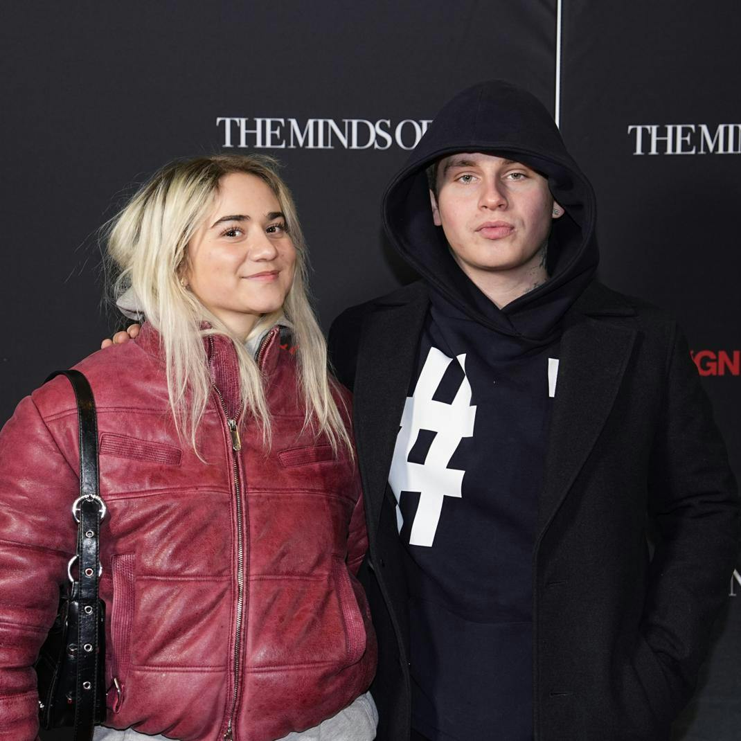 Ella Augusta med sin nye kæreste.