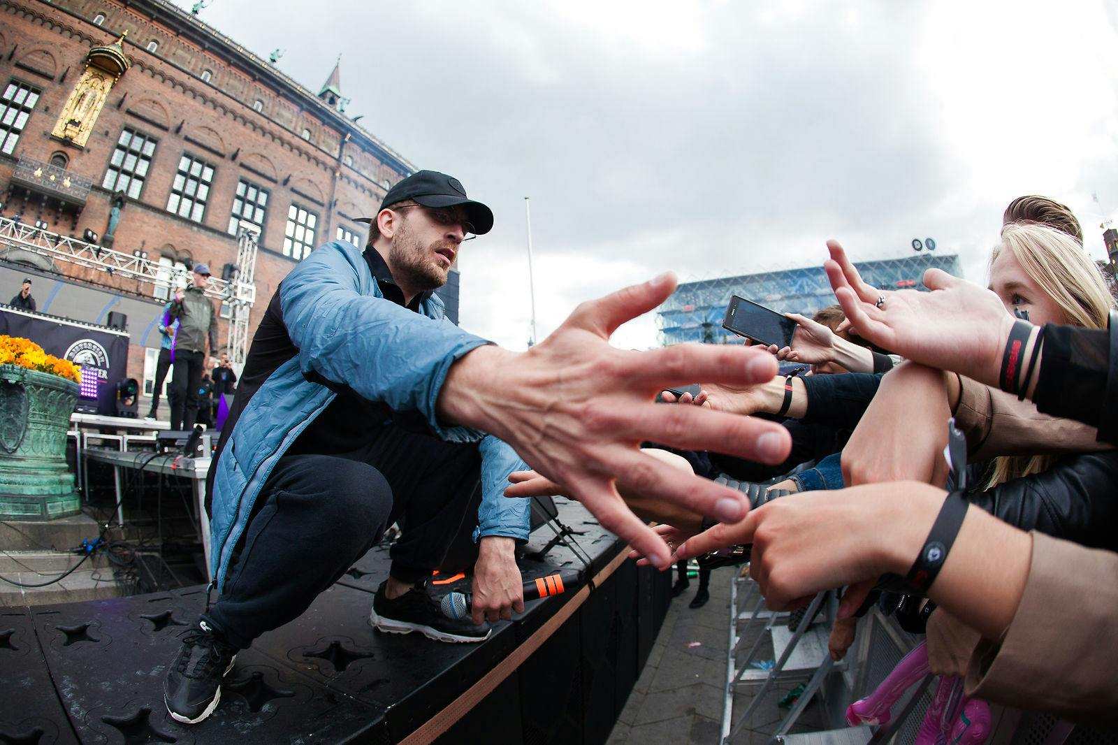 Louis Valuta optrådte under Distortion for år tilbage. Her ses han på scenen på Rådhuspladsen.