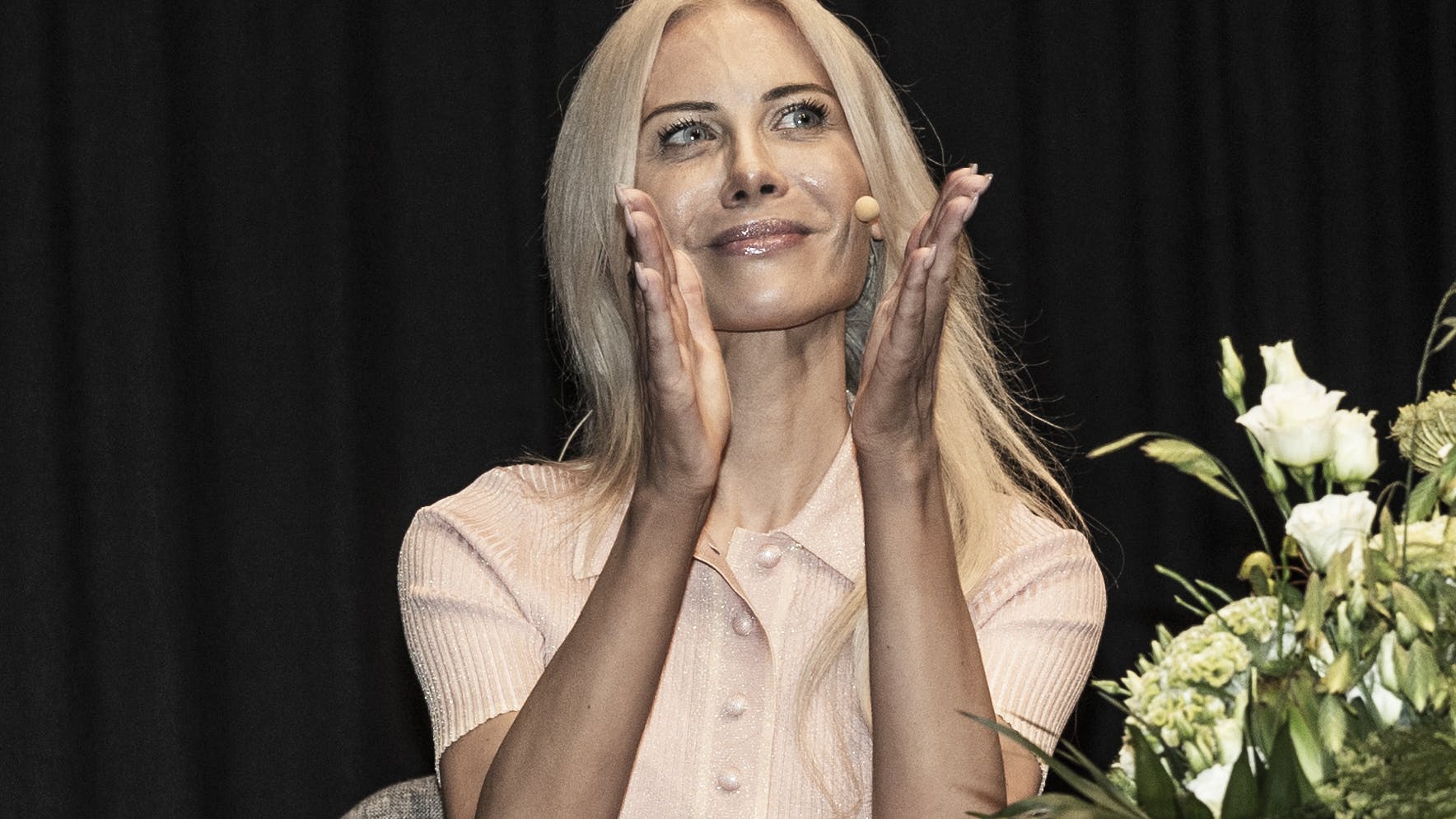 Katherine Diez udgav i efteråret 2024 bogen "I egen barm".