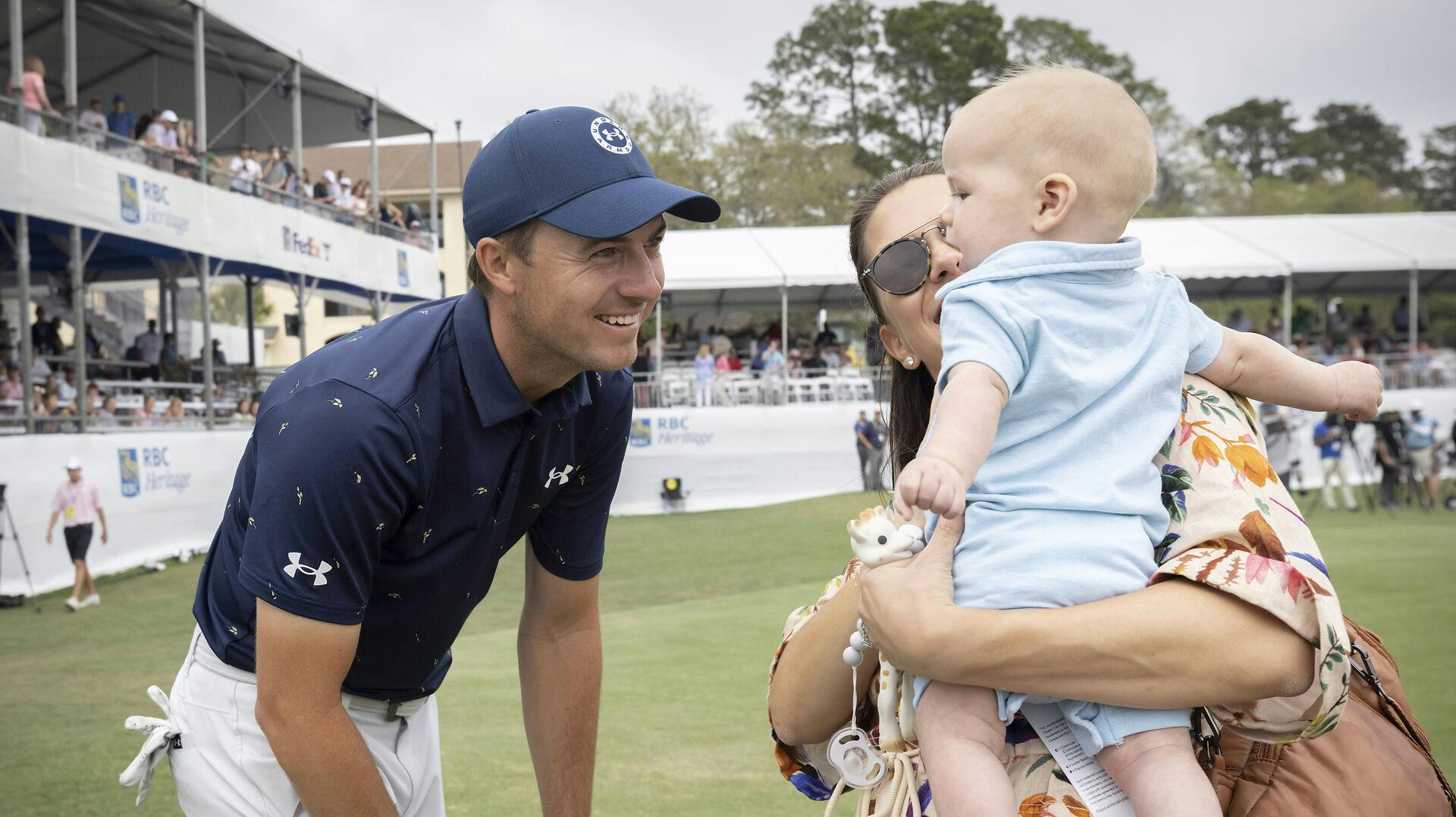Jordan Spieth og hustruen Annie Verret skal være forældre for tredje gang. Det afslører golfstjernen i podcasten "The Smylie Show".
