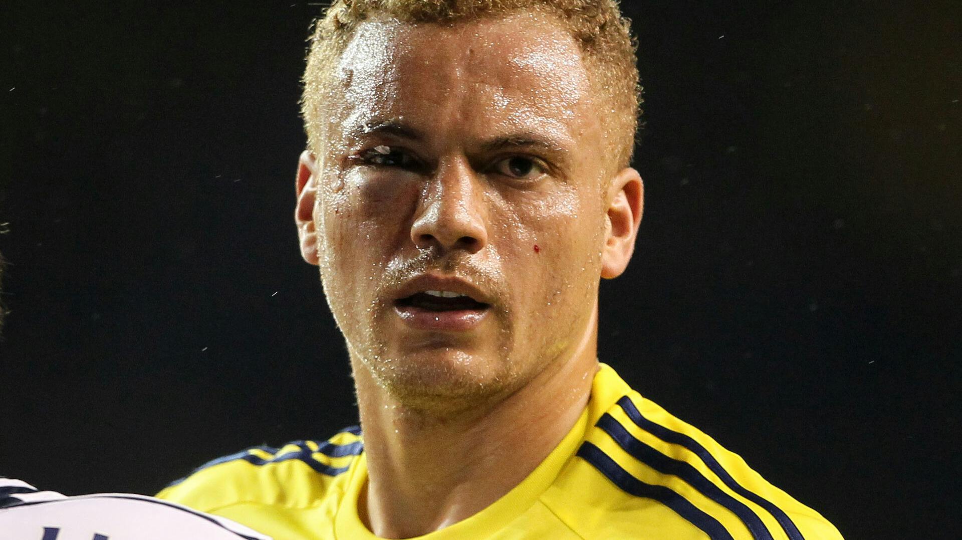 Wes Brown har fundet en ny kæreste. 