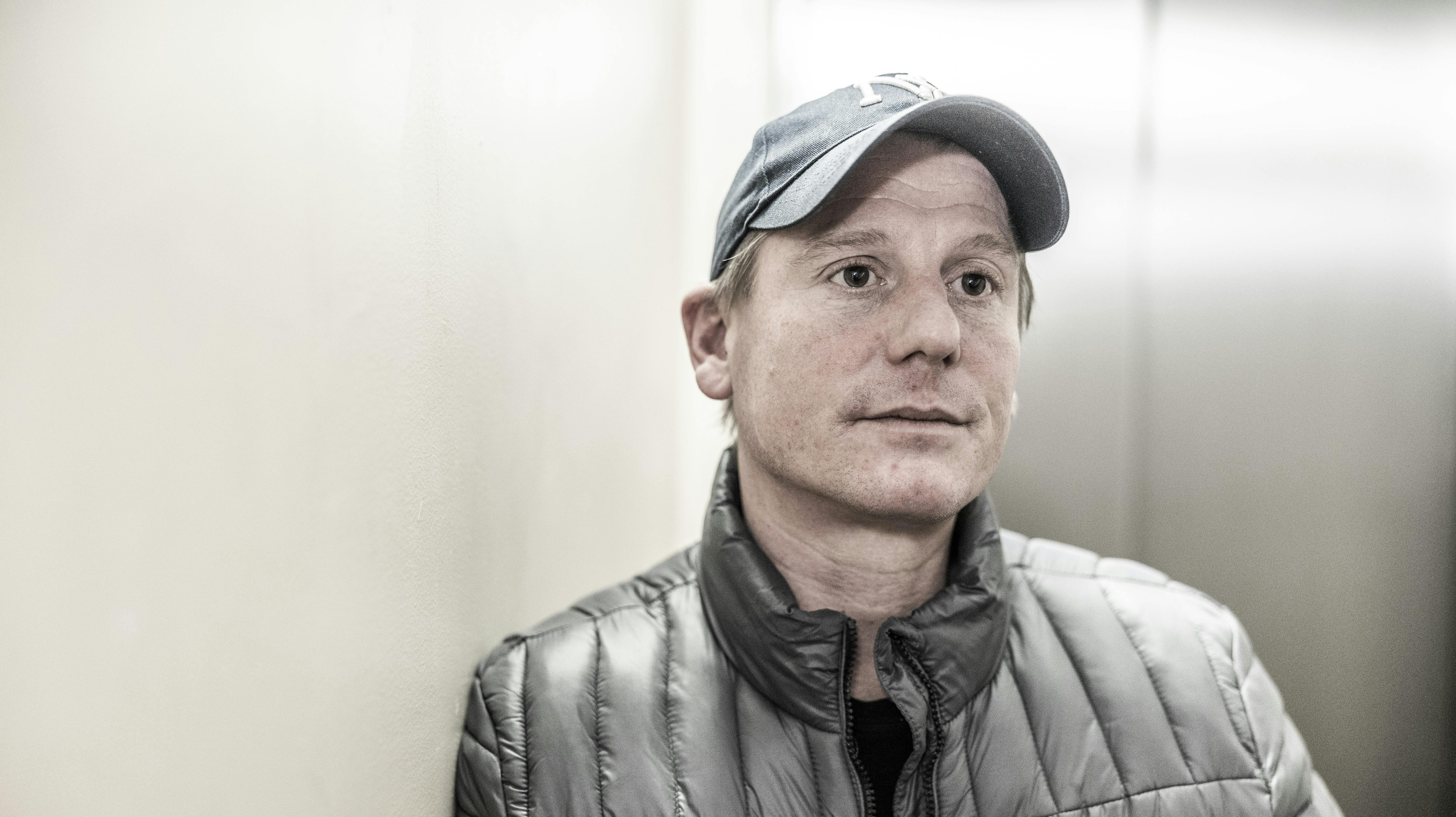 Robert Hansen - opgangen hvor han bor på Frb.