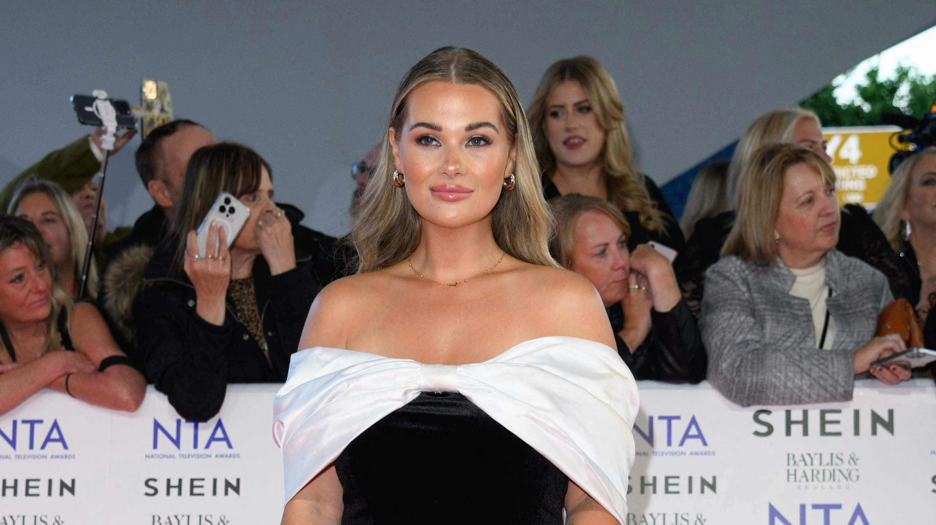 Shaughna Phillips er gået fra en vægt på 97 kilo til 61 kilo. Det har fået mange til at beskylde realitystjernen for at bruge Ozempic. Nu svarer hun tilbage.