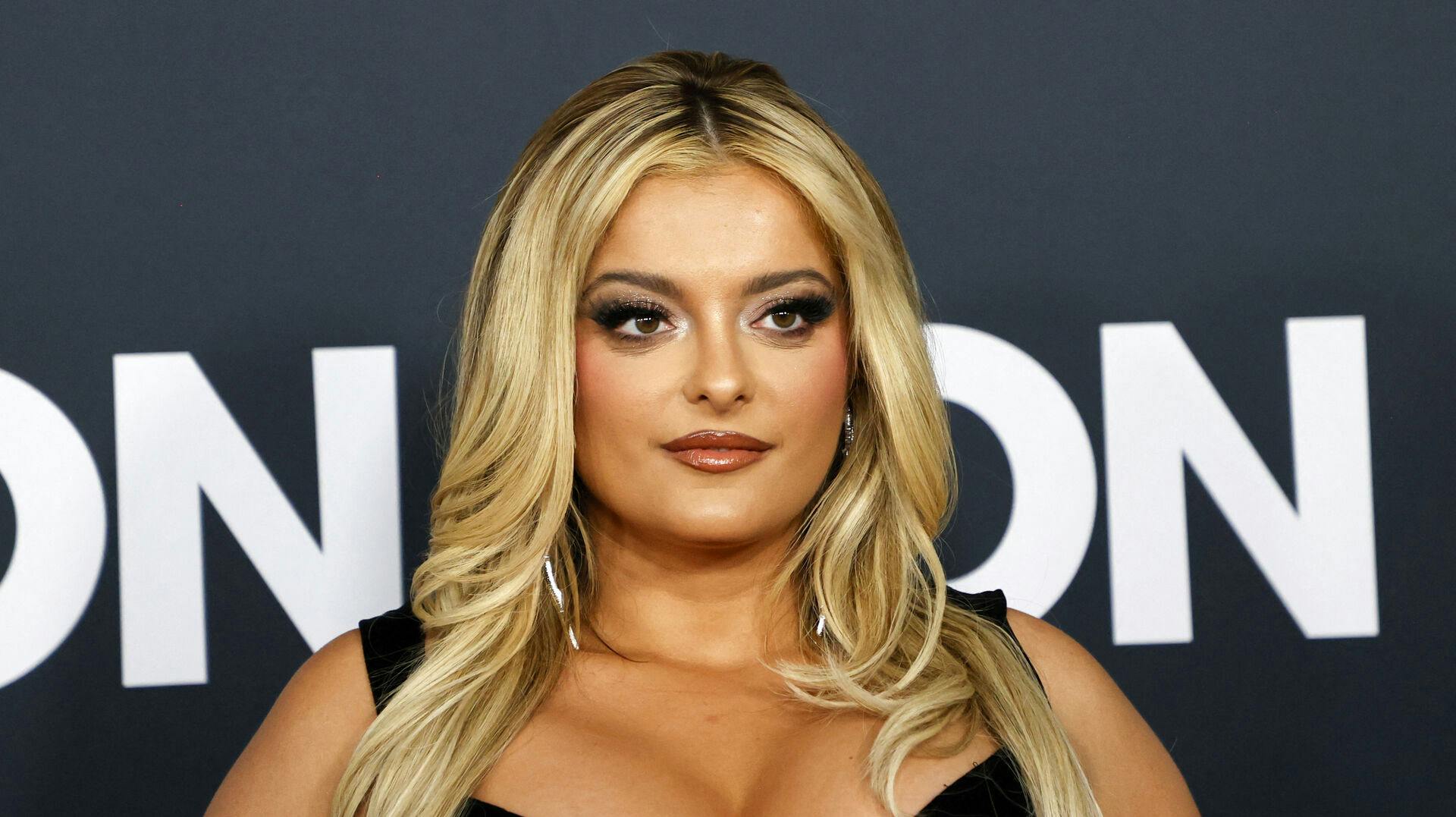Bebe Rexha har fået flere former, og det er hun altså ligeglad med.