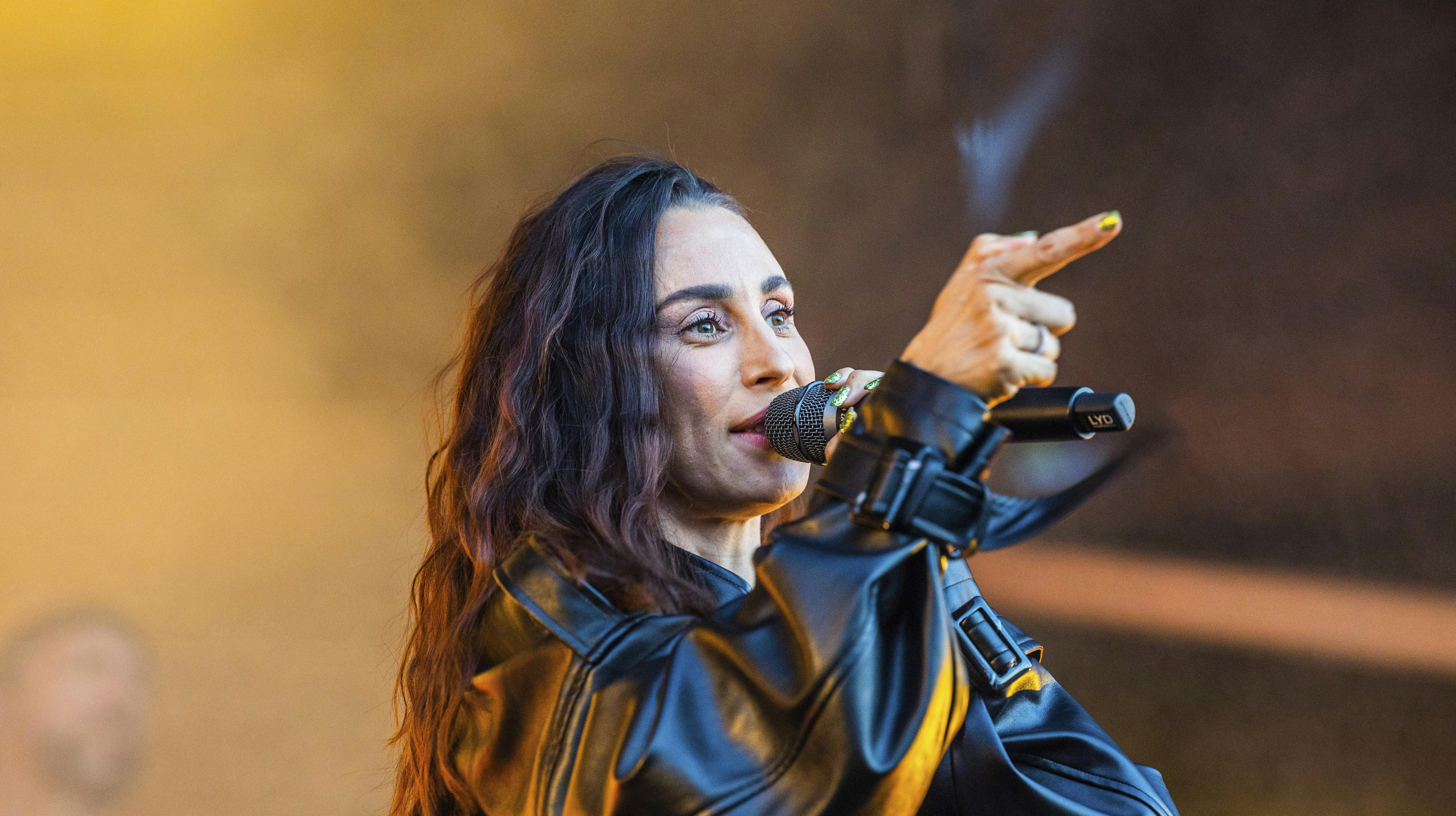 I aften skal Medina igen til bal på slottet.