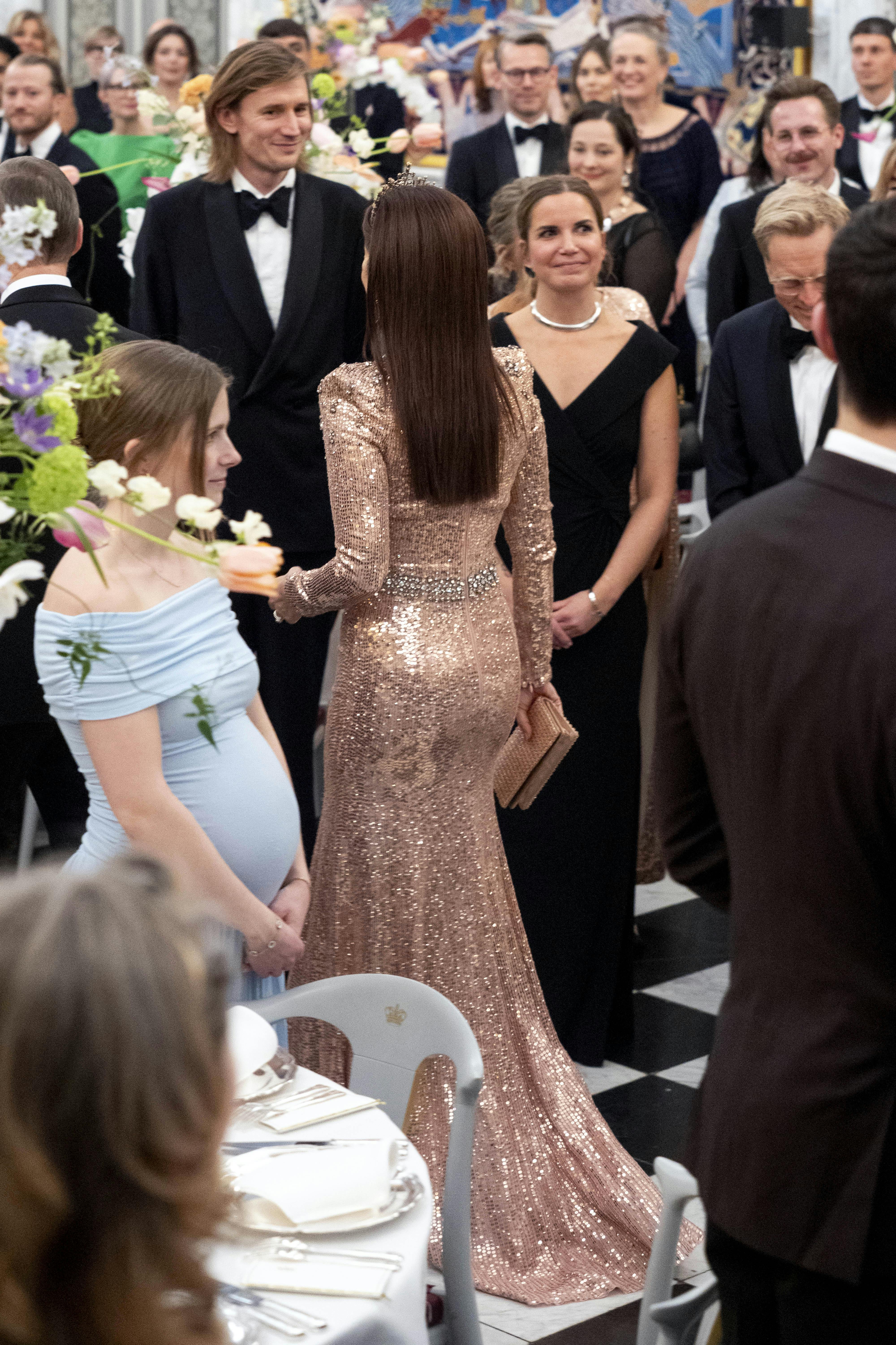 Kong Frederik og dronning Mary er værter for aftenselskab for kunst og kultur på Christiansborg Slot