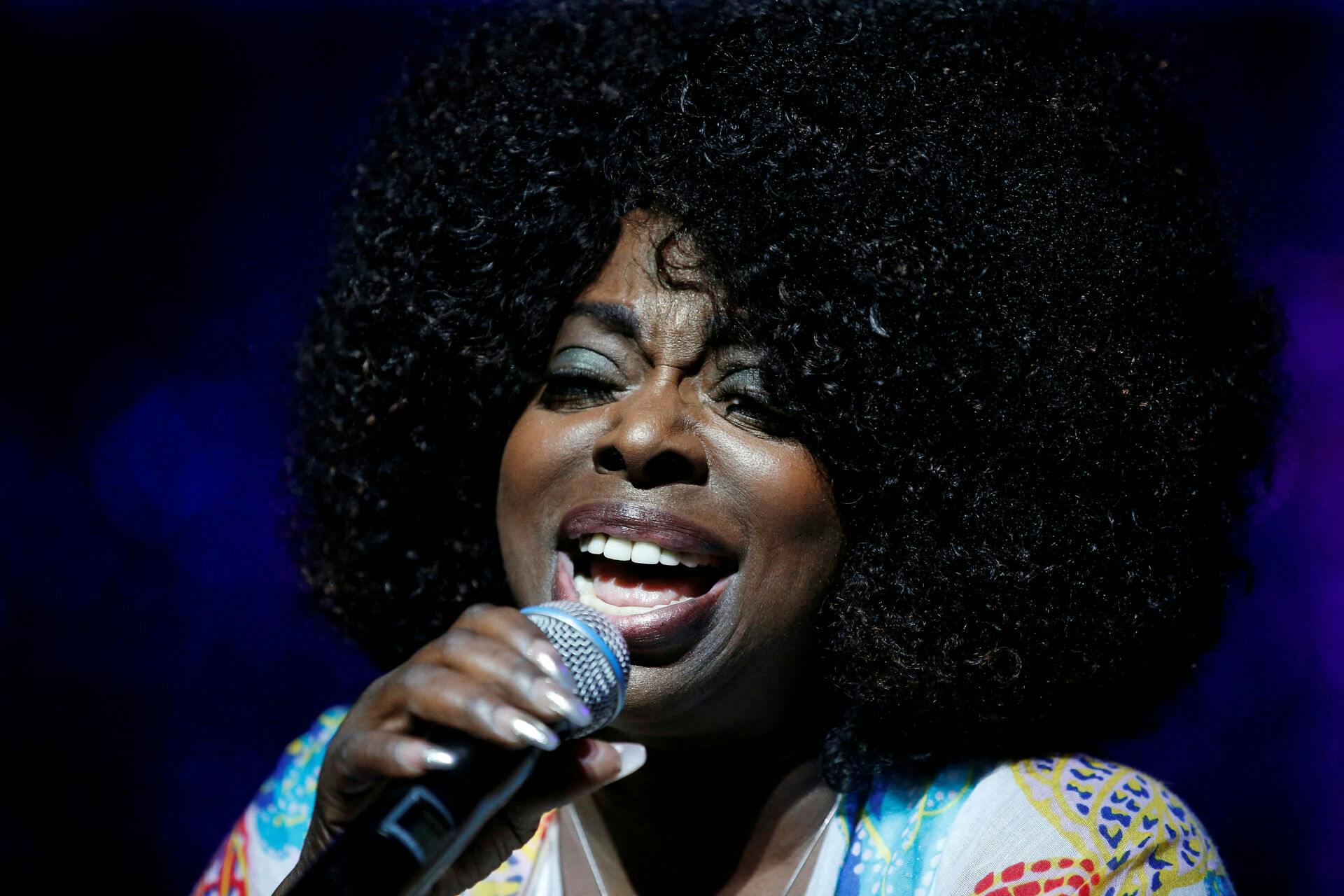 Angie Stone er gået bort. 