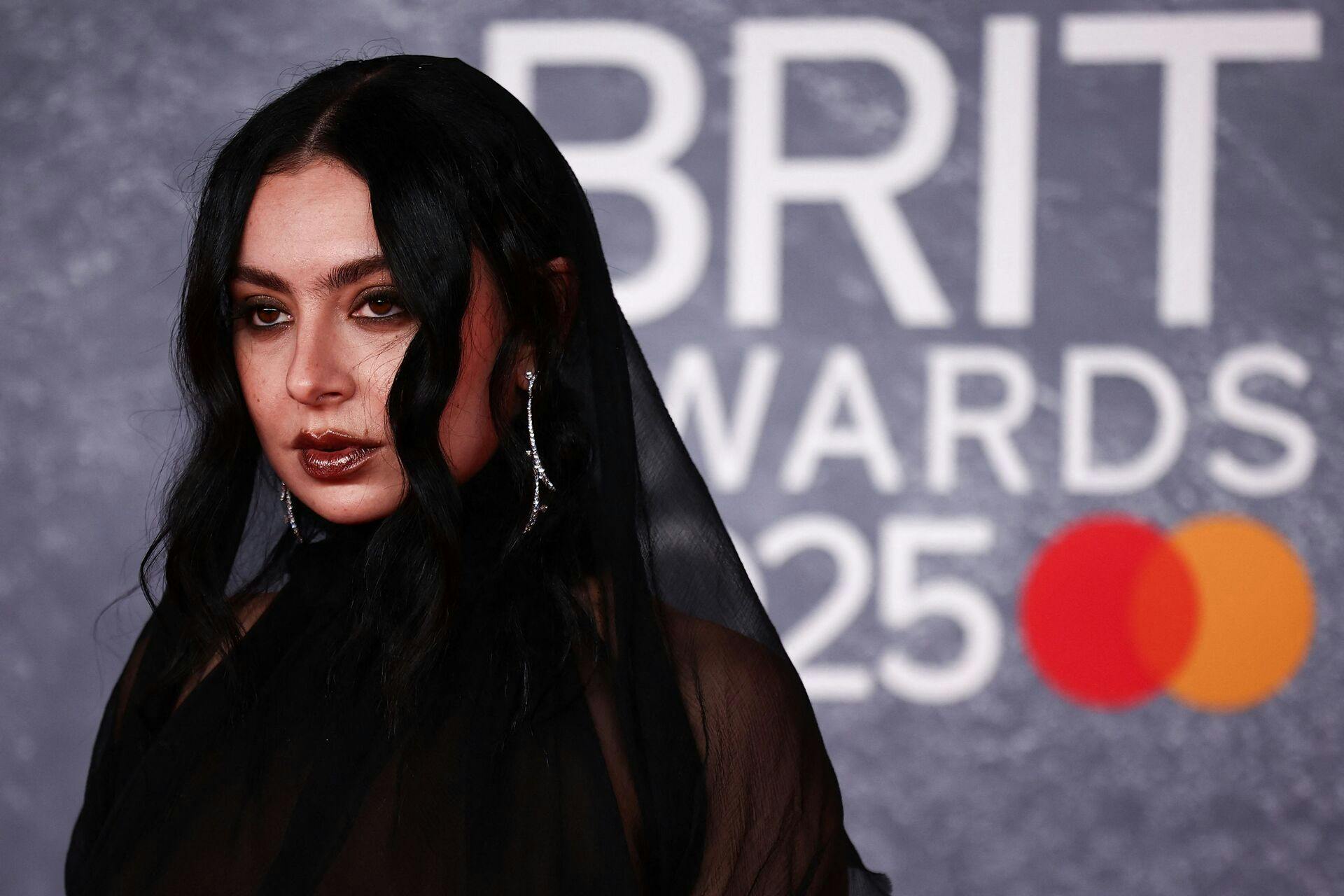 Charli XCX stjal showet til lørdagens BRIT Awards 2025.