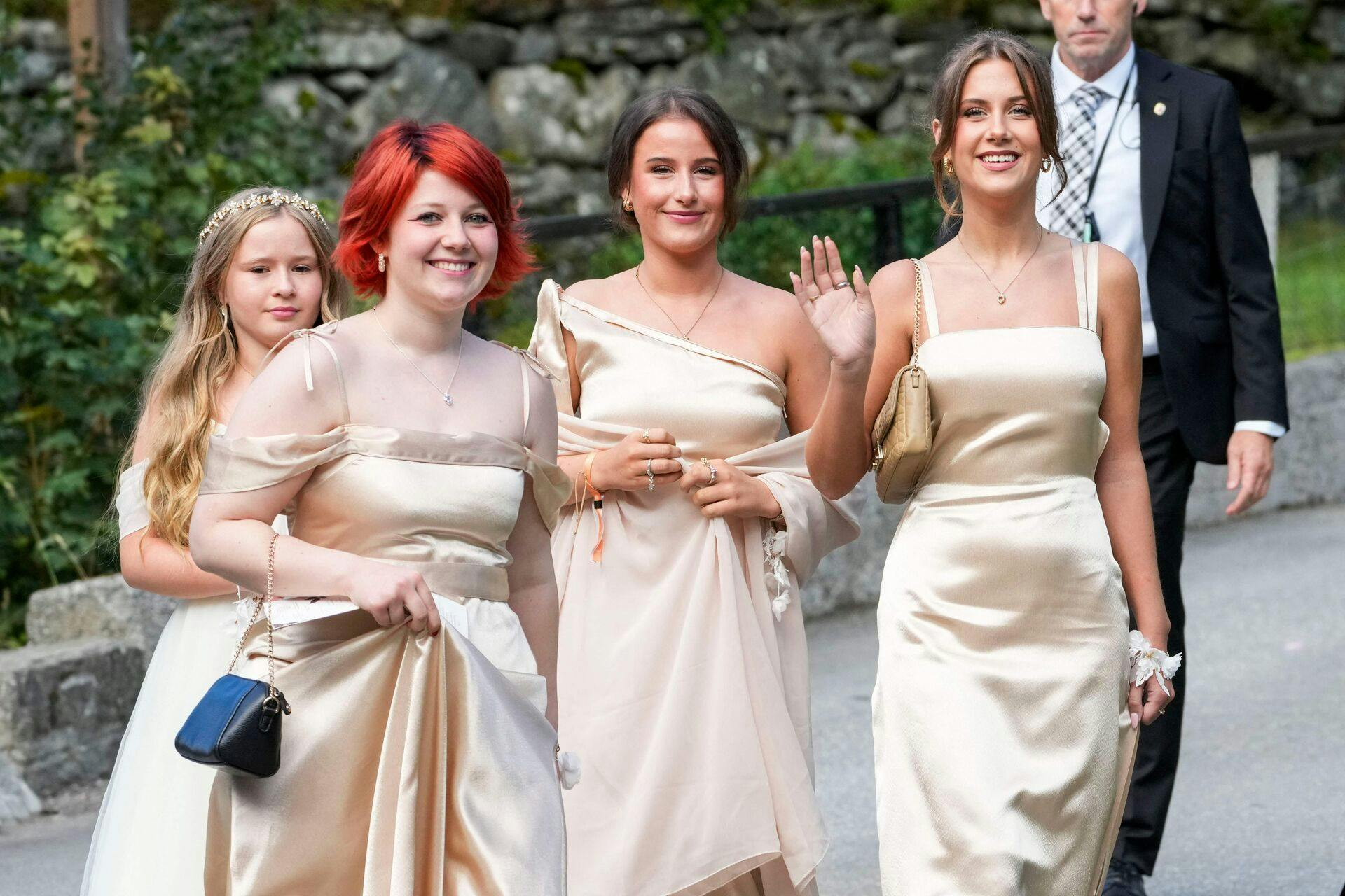 Leah Behn (yderst til højre red.), der er datter af norske prinsesse Märtha Louise, lader til at bekræfte sit forhold. 
