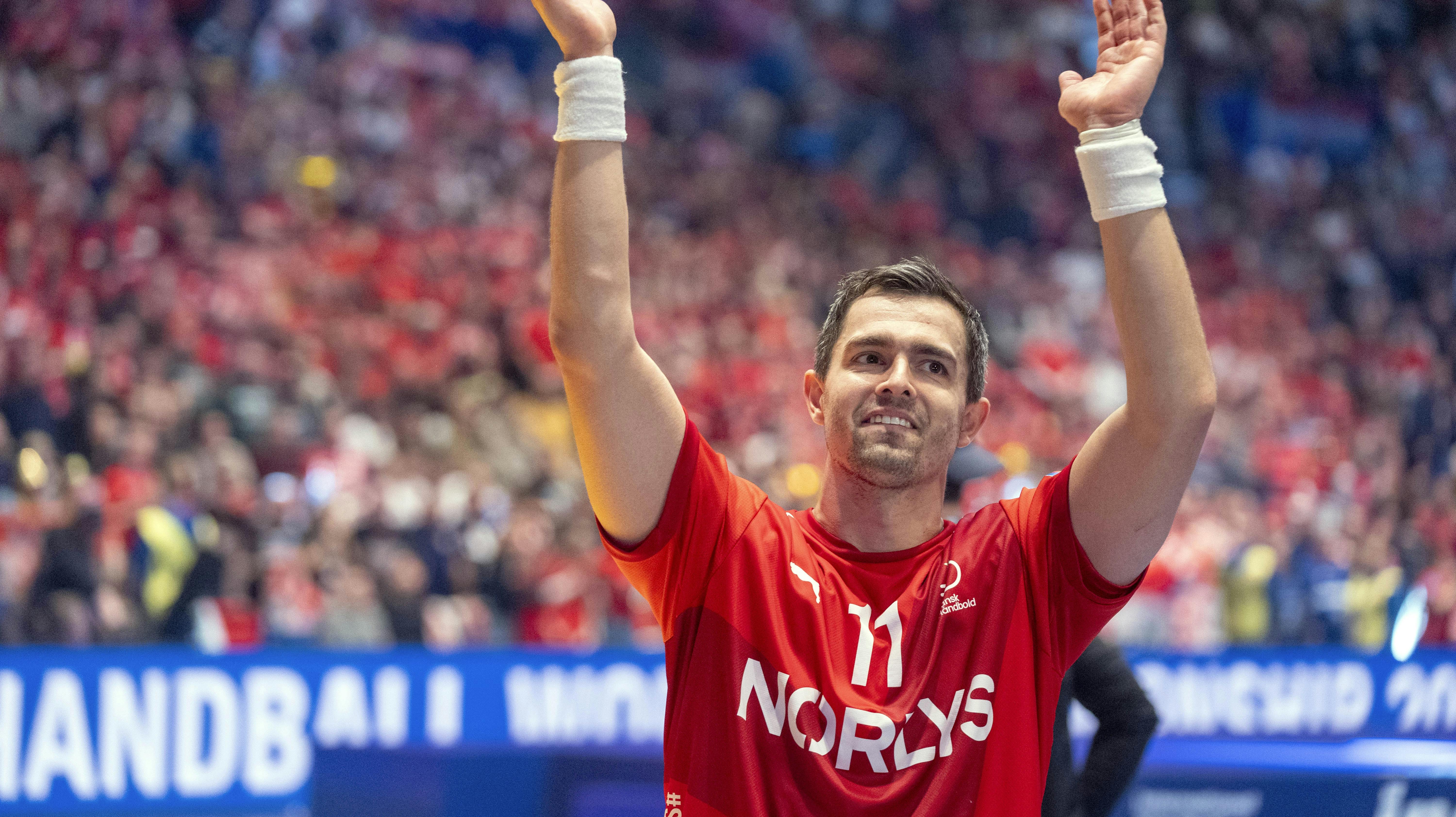 Rasmus Lauge efter VM-guldet i januar. 