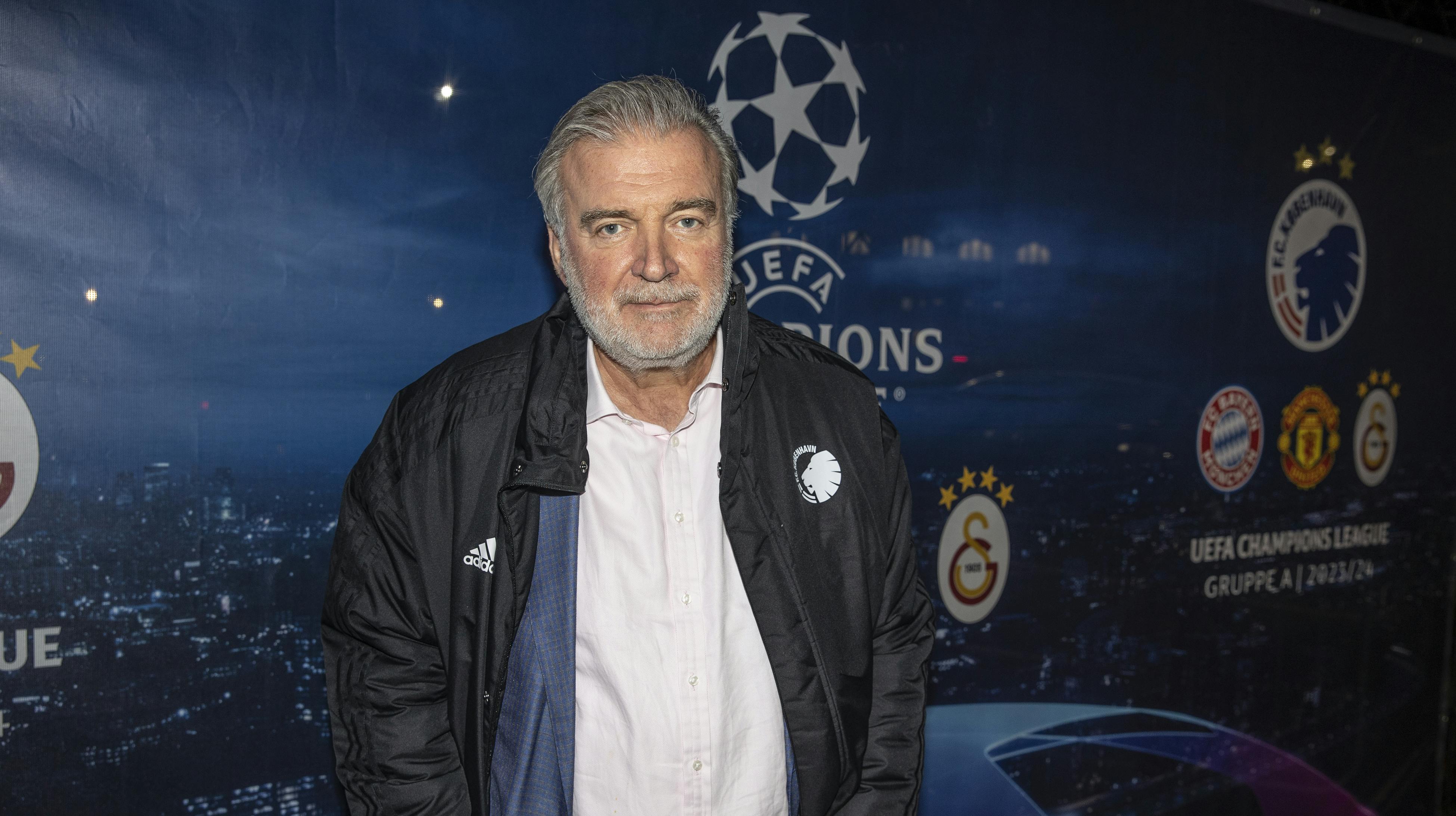 Lars Seier Christensen er atter gået til tasterne, efter hans kommentarer om Ukraines præsident ikke faldt i god jord hos mange FCK-personligheder.