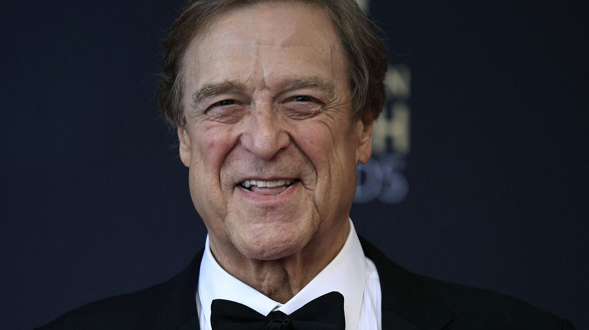 John Goodman er i forbindelse med filmoptagelser ramt af en ulykke.