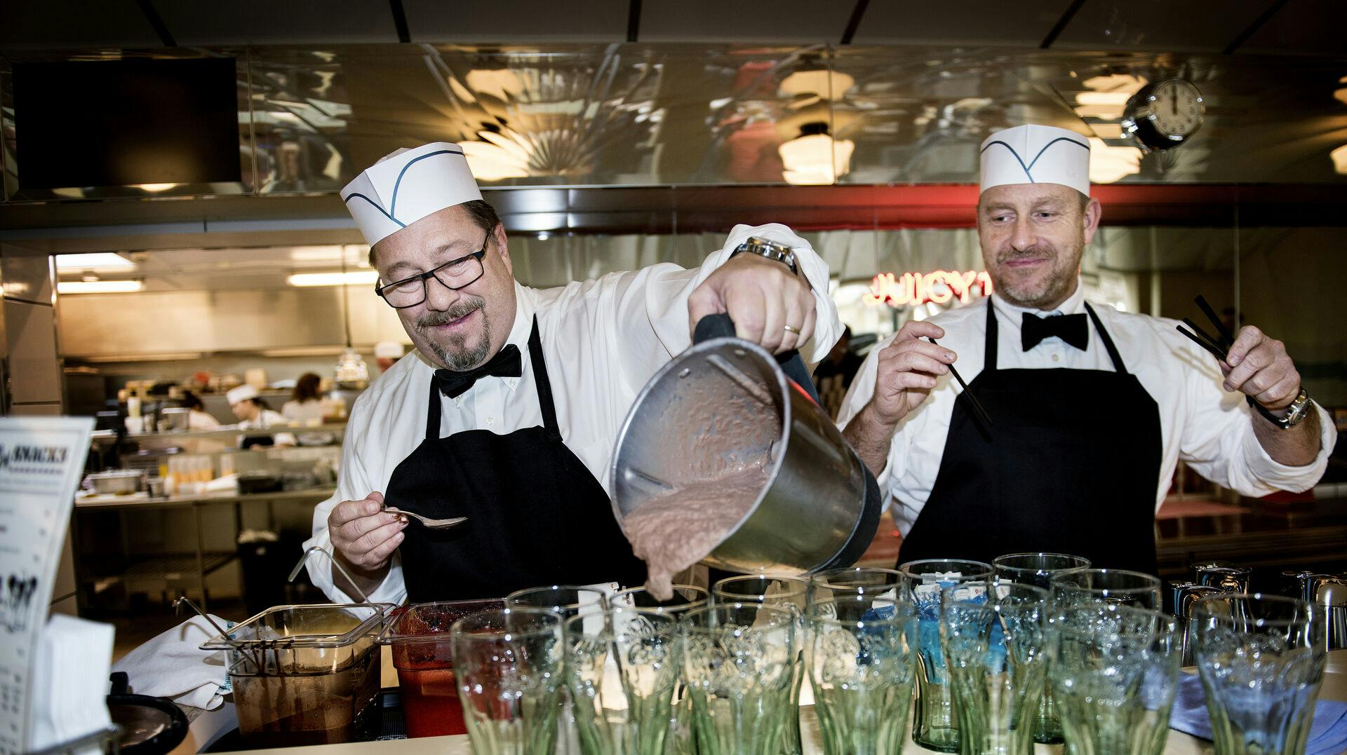 Brødrene James og Adam Price lukkede deres restaurant i Rosenborggade efter 12 år.