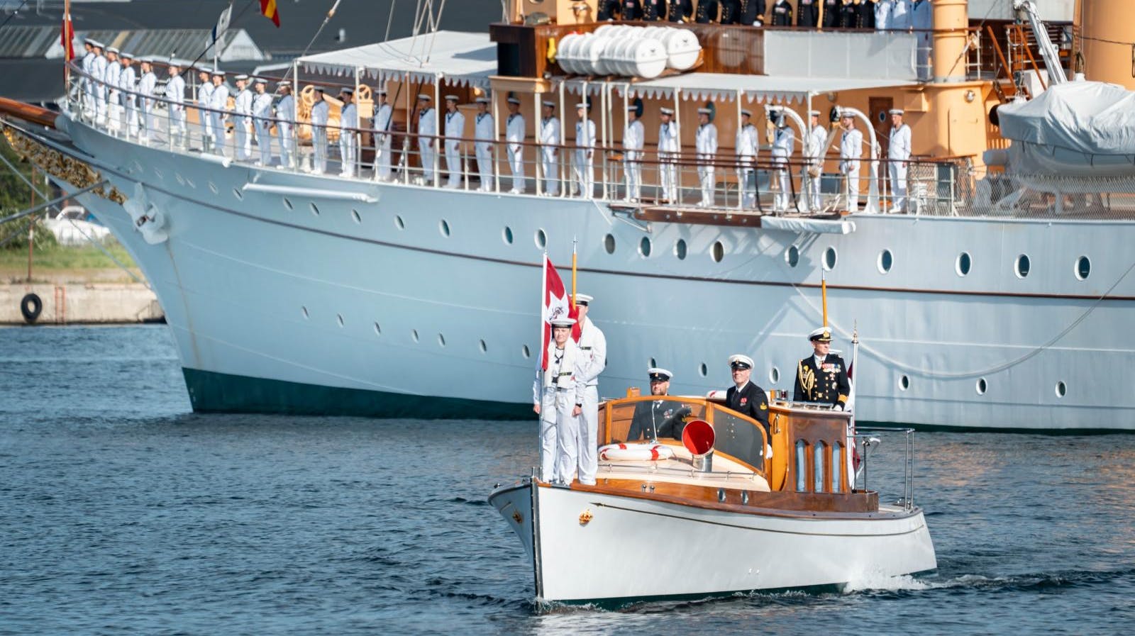 Sådan vil tusindvis af borgere til august kunne møde kongeparret.