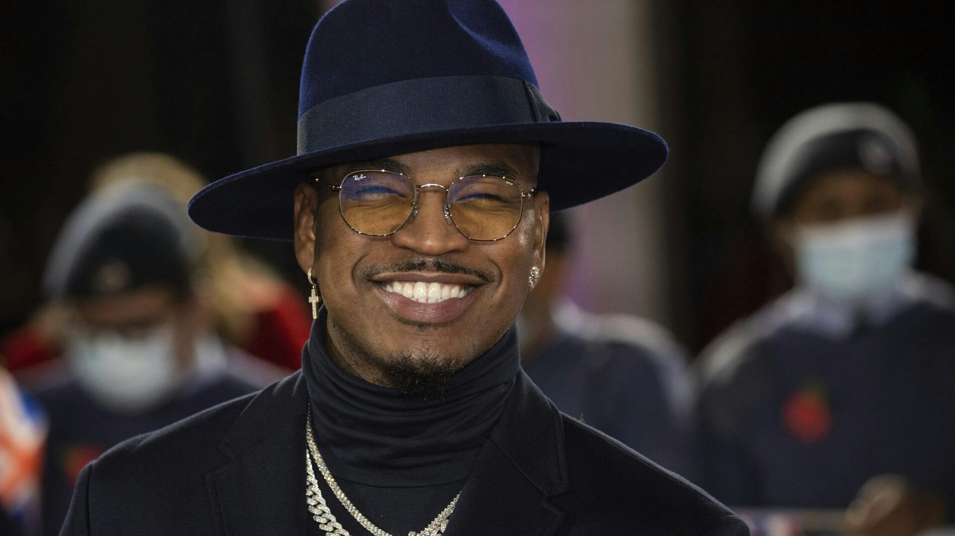 Ne-Yo har ikke bare en, men hele fire kærester.