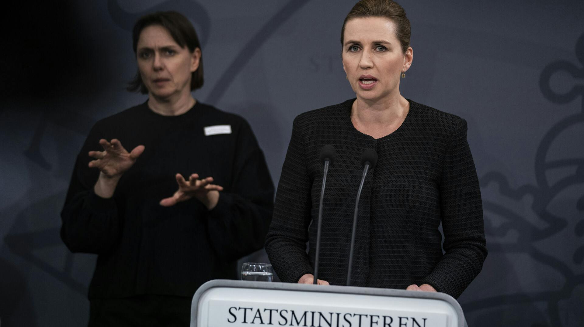 - Det, jeg vil sige i aften, det kommer til at få store konsekvenser for alle danskere, begyndte Mette Frederiksen sit pressemøde den 11. marts 2020 klokken 20.30. Det skulle vise sig på ingen måde at være løgn. 