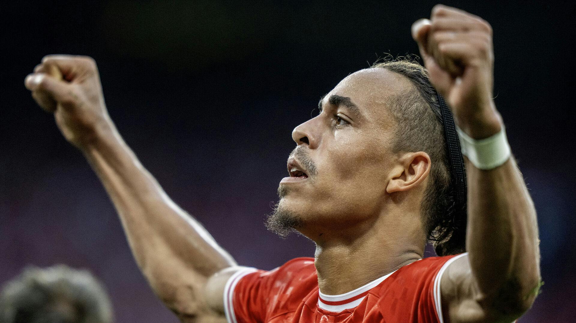 UEFA Nations League: Danmark - Serbien Fodbold landskamp i Parken. Yussuf Poulsen score på saksespark til 2 - 0