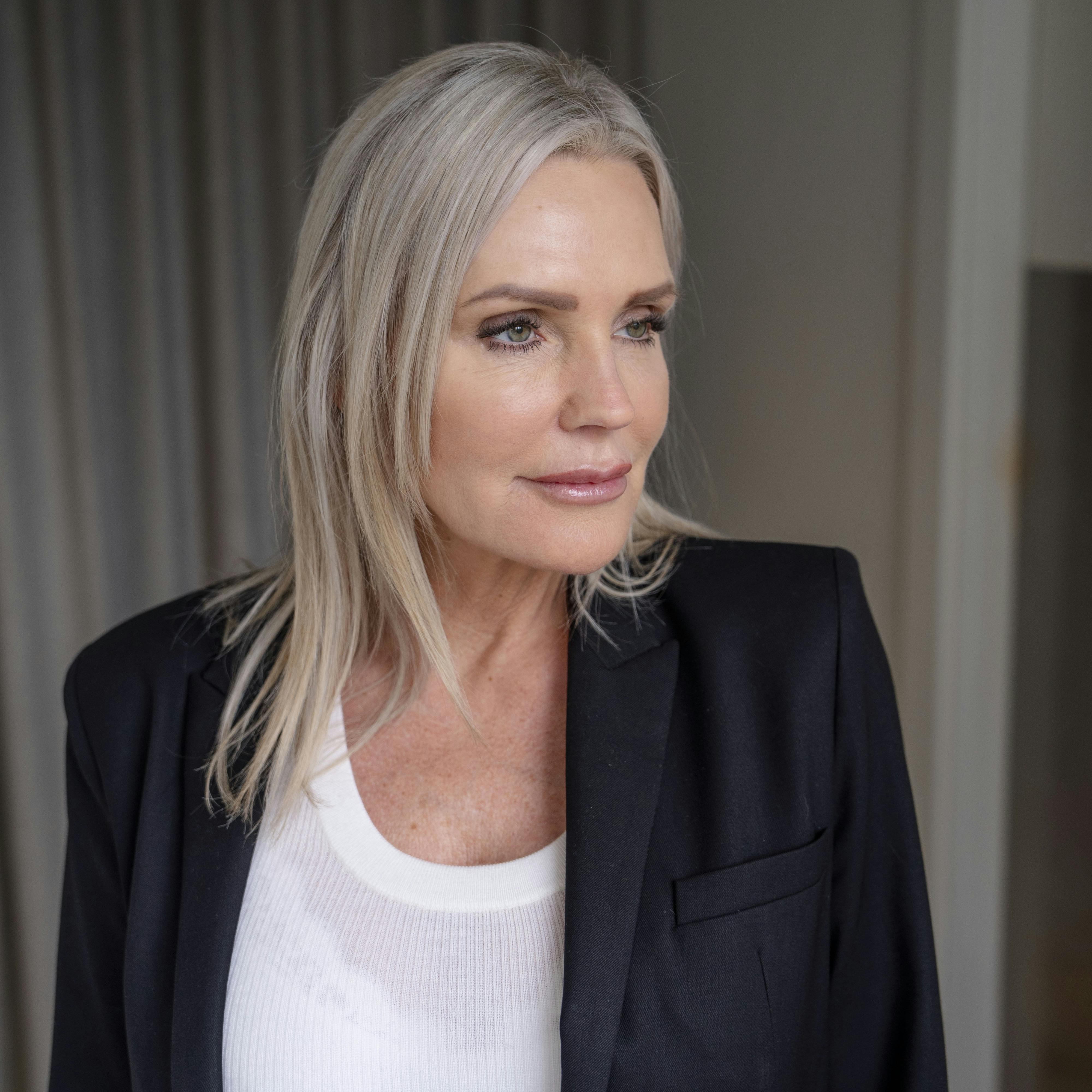 Janni Ree erkender, at haters gør hende mere berømt