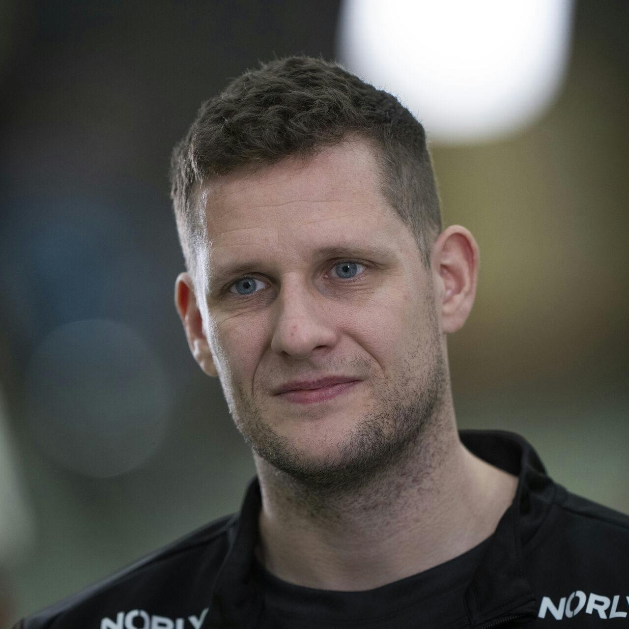 Kevin Møller sætter nu ord på, hvordan det var at blive far midt under slutrunden. Og hvordan datteren Ingrid reagerede på at blive storesøster.