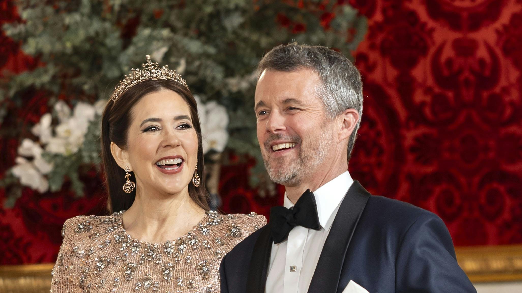 Kong Frederik, 56, og dronning Mary, 53, havde den helt store pengepung fremme sidste år.