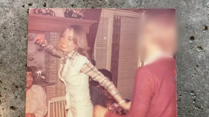 25-årige Kris var ifølge veninderne udadvendt, hjertevarm, festens midtpunkt og en, der elskede at danse.