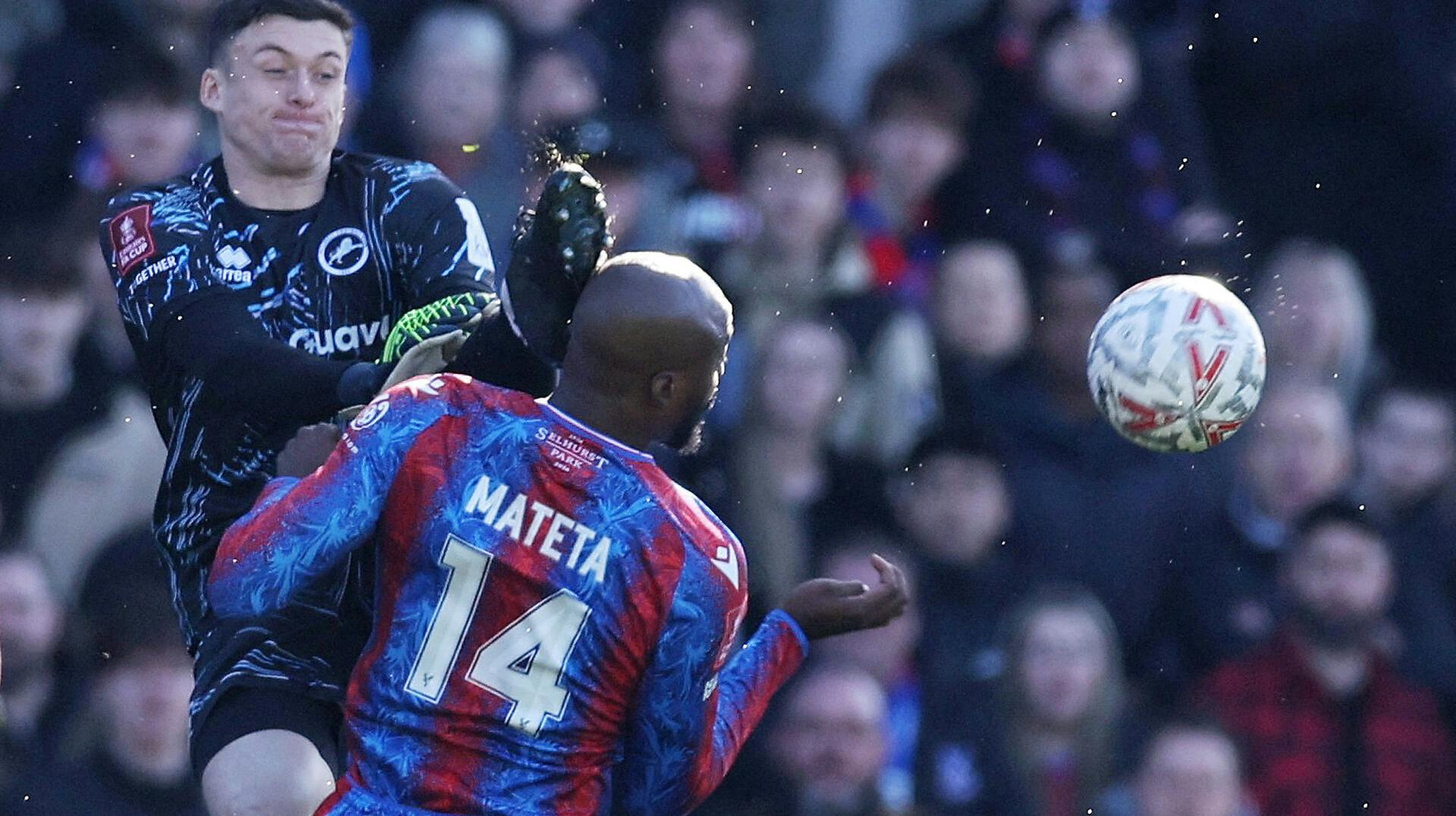 Situationen, der næsten endte med at koste Jean-Philippe Mateta hans øre. 